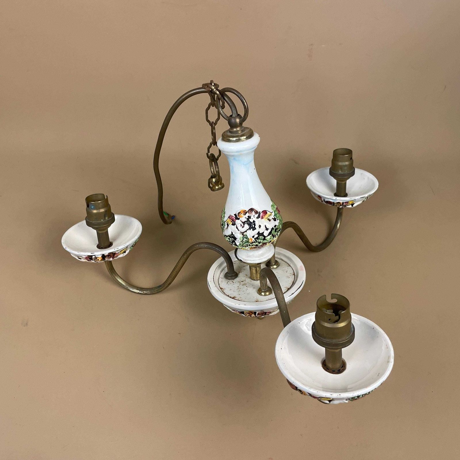 Antique Ceiling Capodimonte Italy Light Gold Brass Metal Chandelier Vintage Classic Pendent Hanging Chain 3 Arms Cherub Patterned Hanging photo Lighting
