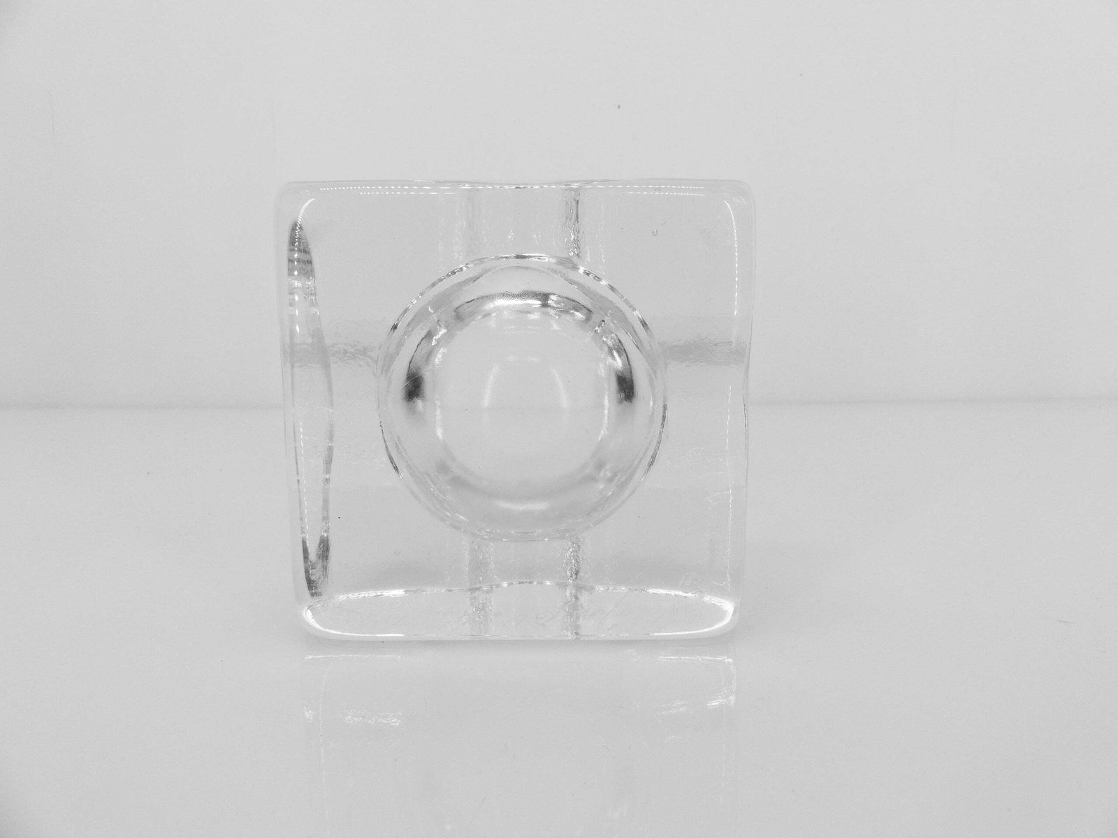 Sculptural Ashtray In Clear Glass, Puzzle Model, Design Bertil Vallien, Boda åfors, Sweden, Circa 1970 photo vinterior