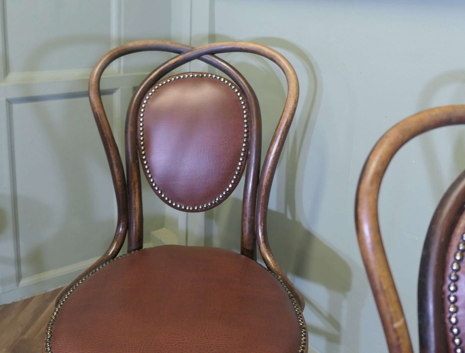 Set Of 4 Thonet Bistro Bentwood Chairs photo 1500.0