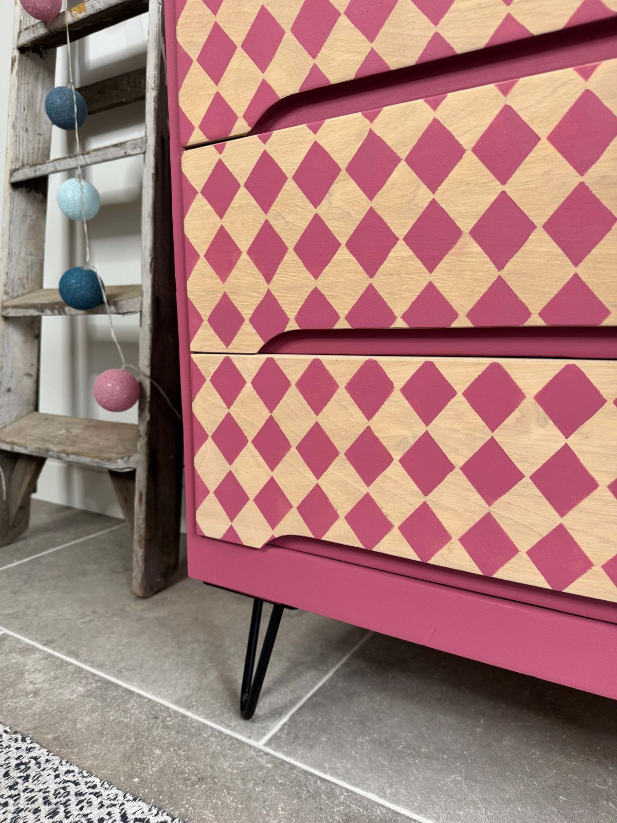 Bright Pink Retro Patterned Chest Of Drawers photo 375.0
