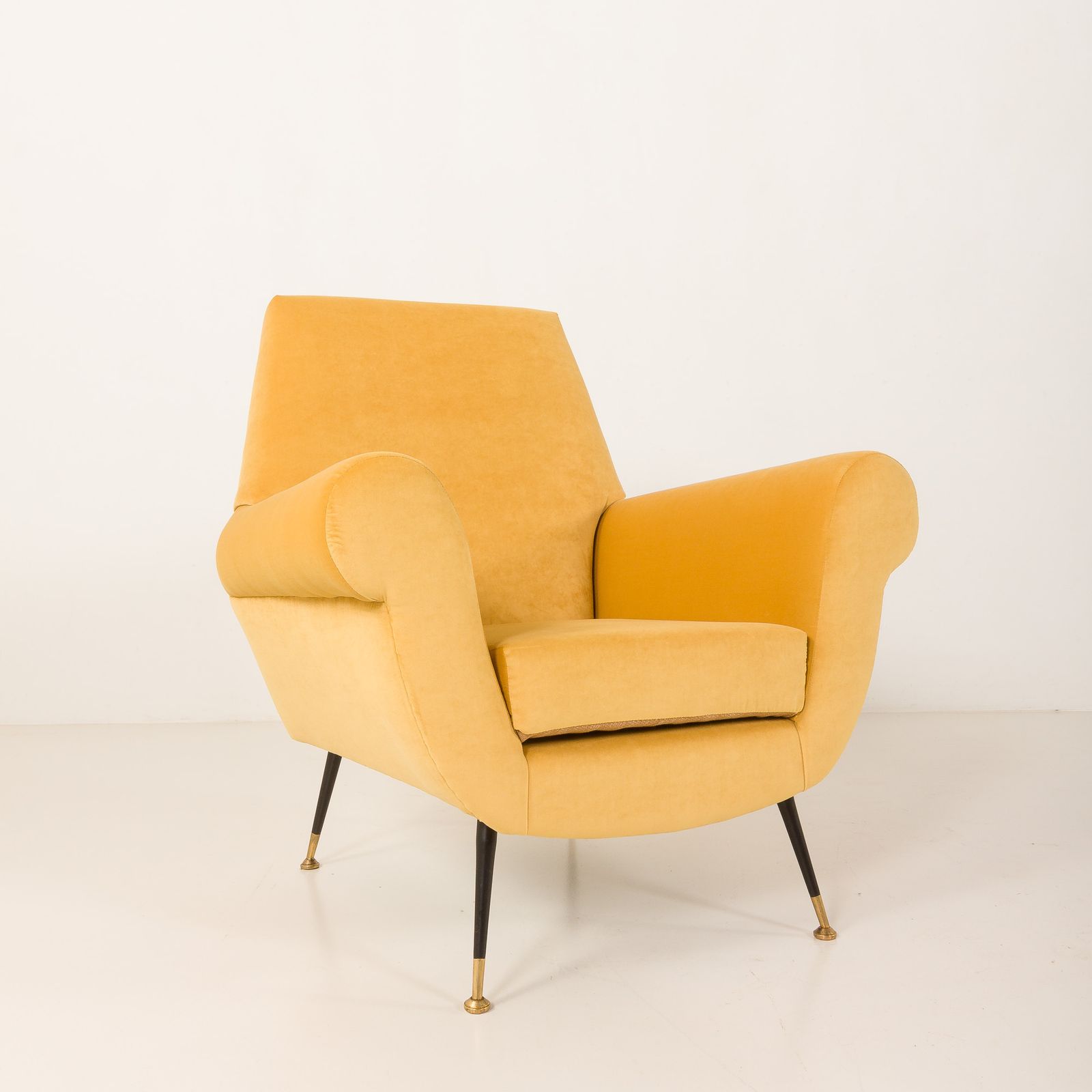 2070.0 Gigi Radice Mid Century Lounge Chair For Minotti, Italy 1950s photo