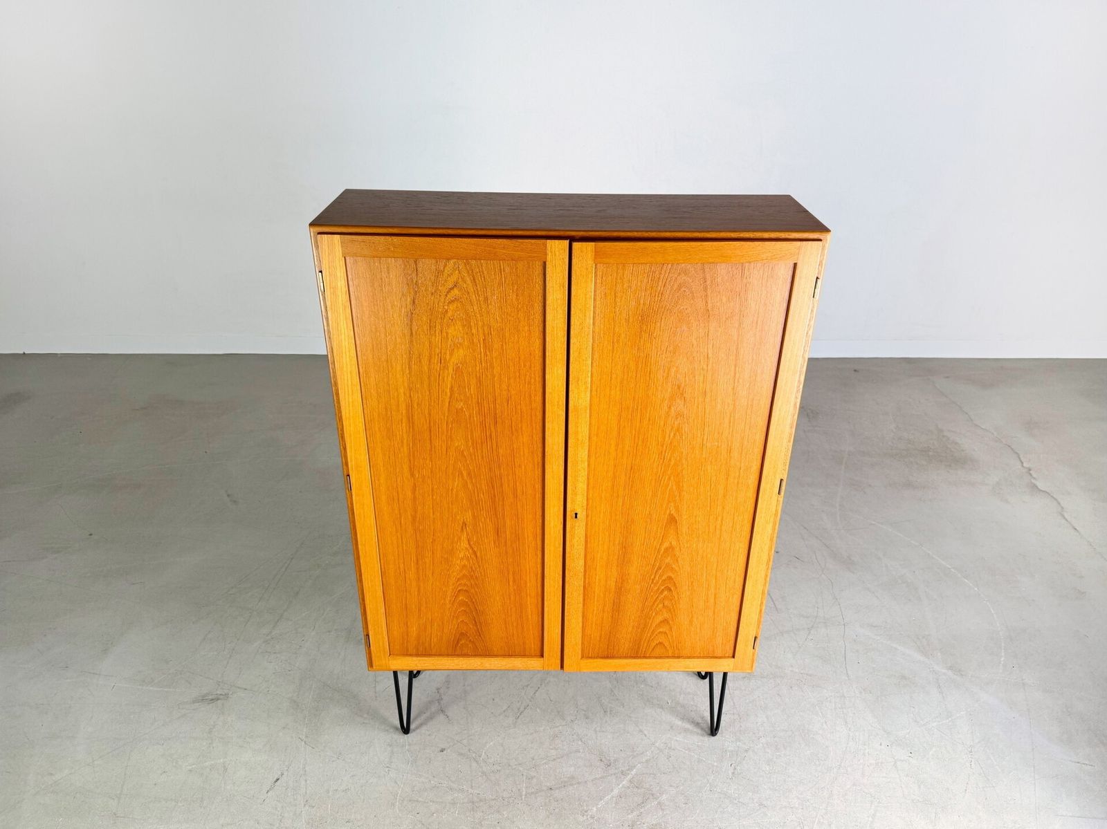 Midcentury Cabinet Søborg Møbelfabrik Børge Mogensen Teak 1960 photo for sale