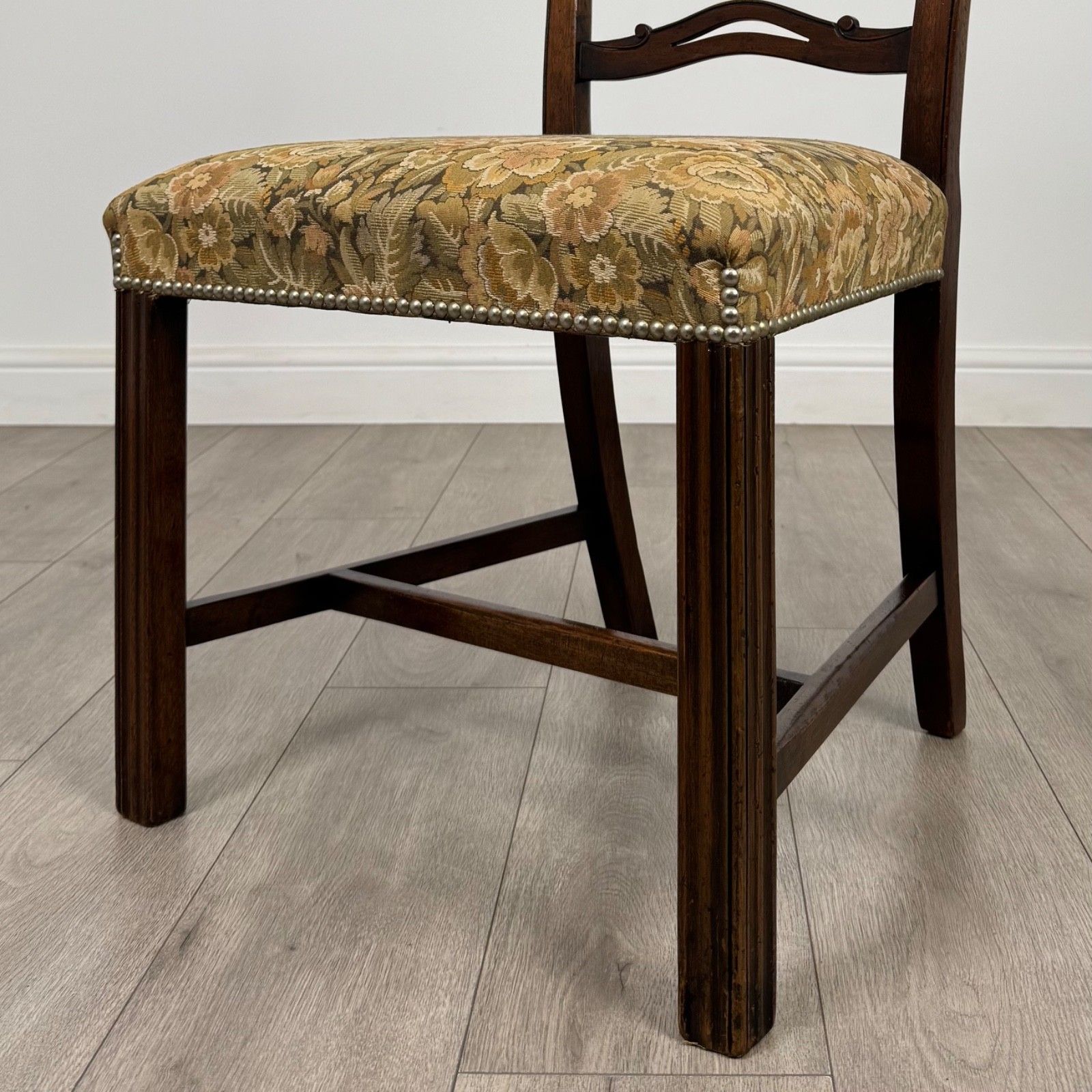 Antique 19th Century Set Of 8 Mahogany Dining Chairs photo vinterior