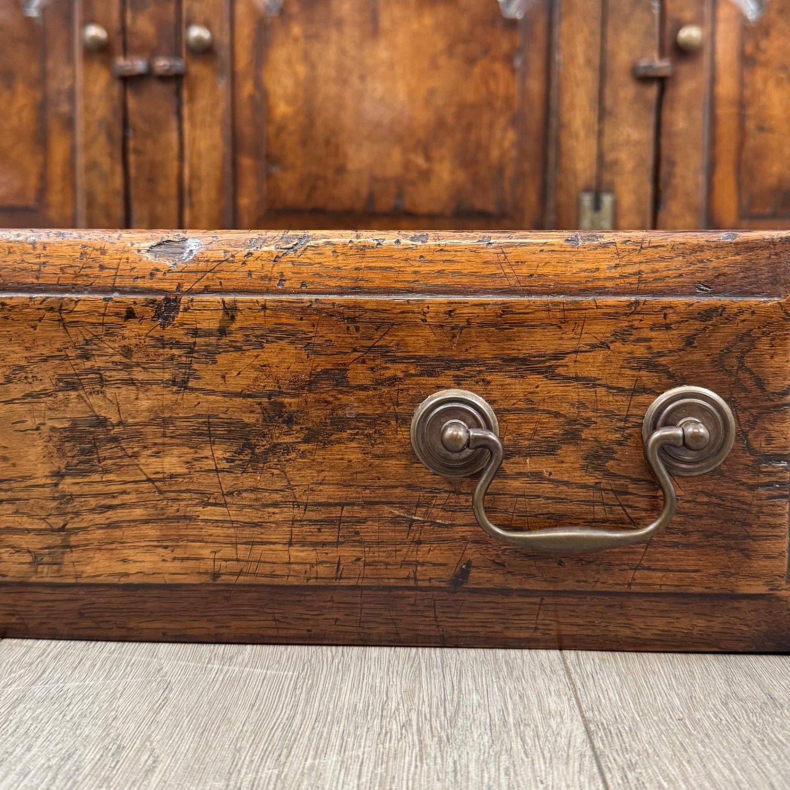1495.0 Antique 20th Century Fine Quality Traditional Oak Dresser photo