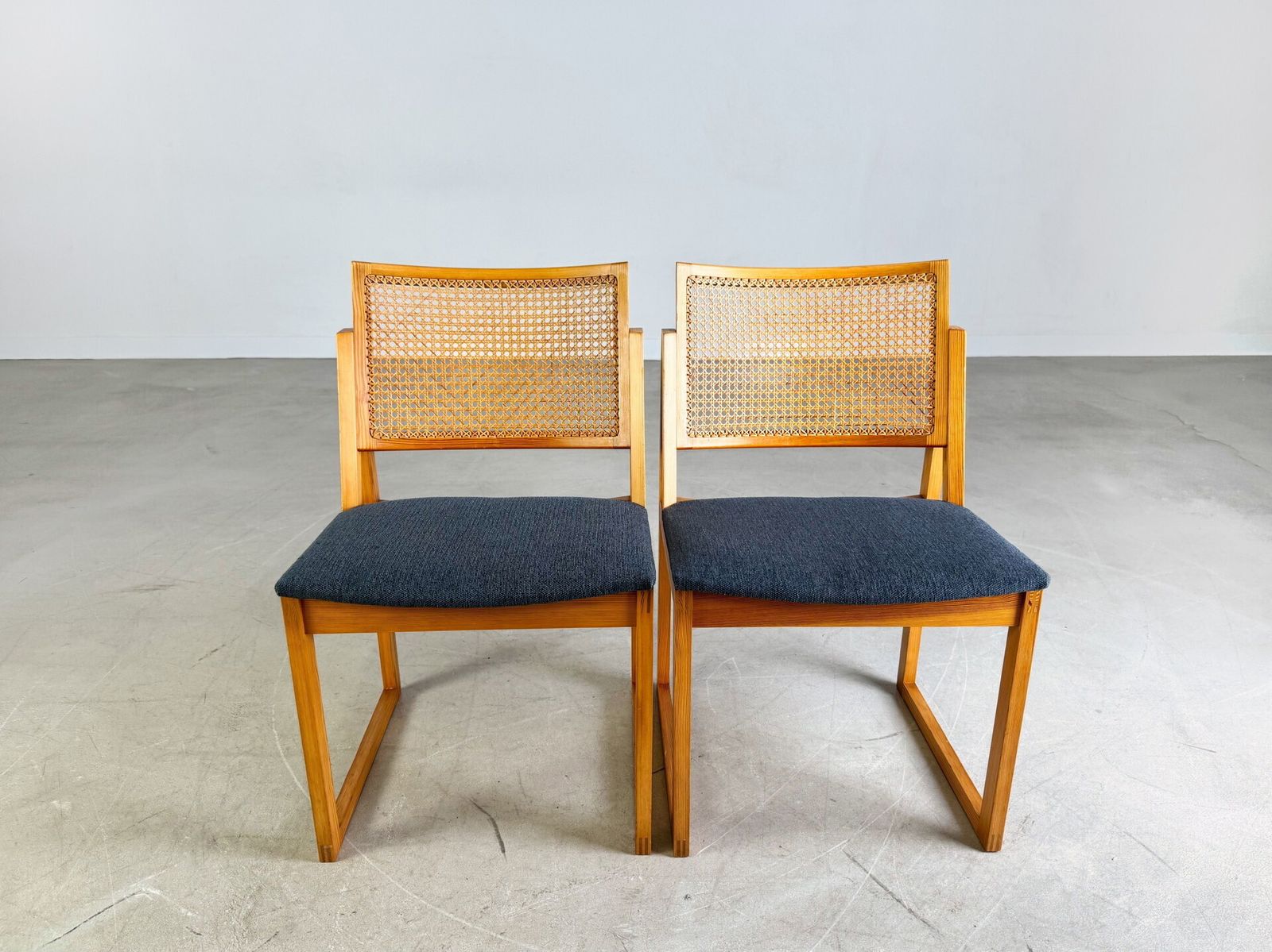 Original Set Of 2 Kai Lyngfeldt Larsen Chair Midcentury Søborg 5262 photo furniture