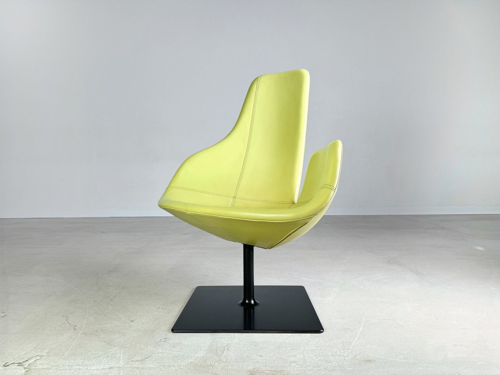 Original Moroso Armchair Leather Green Patricia Urquiola Swivel photo 1290.0