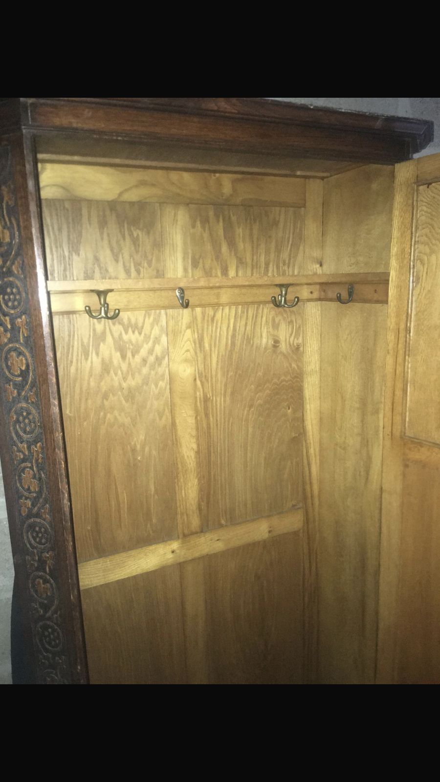 Rare Antique Wylie & Lochhead Quarter Sawn Oak Wardrobe . Glasgow Style C.1920. 6ft Tall X 2ft Wide.  Slim Depth. photo furniture