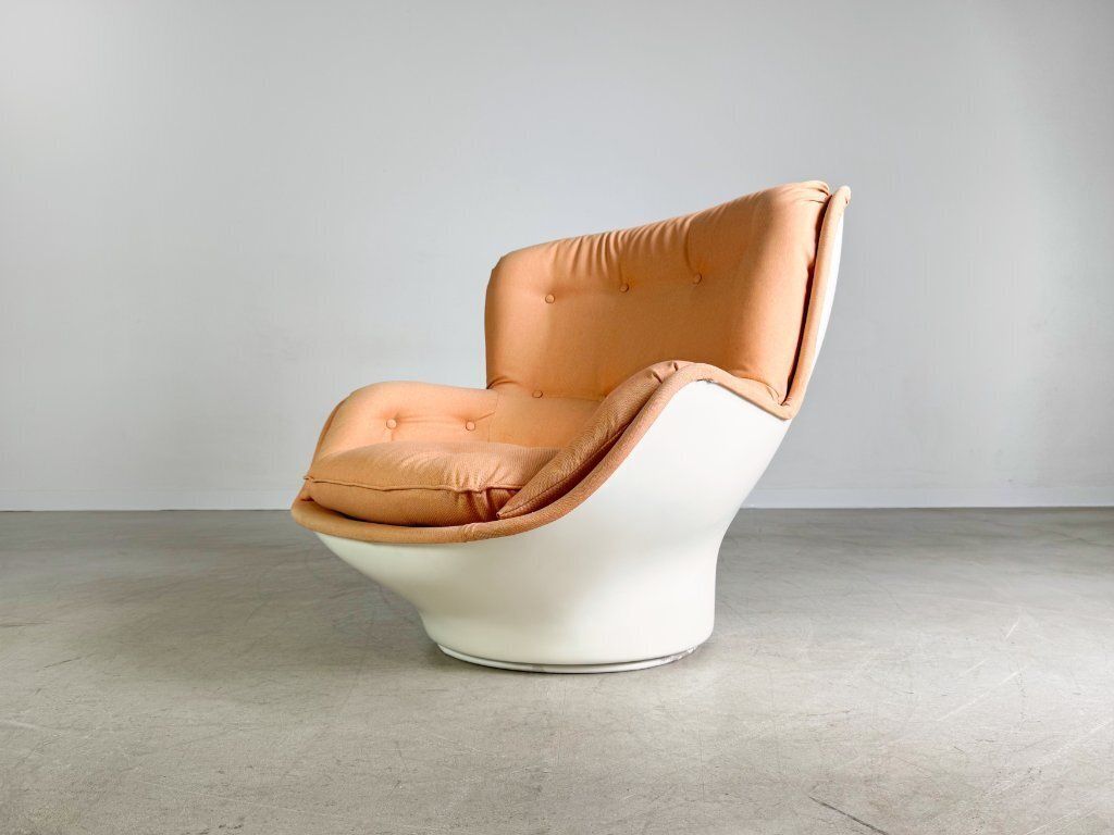 Original Michel Cadestin Karate Lounge Chair Airbone Fiberglass photo Furniture