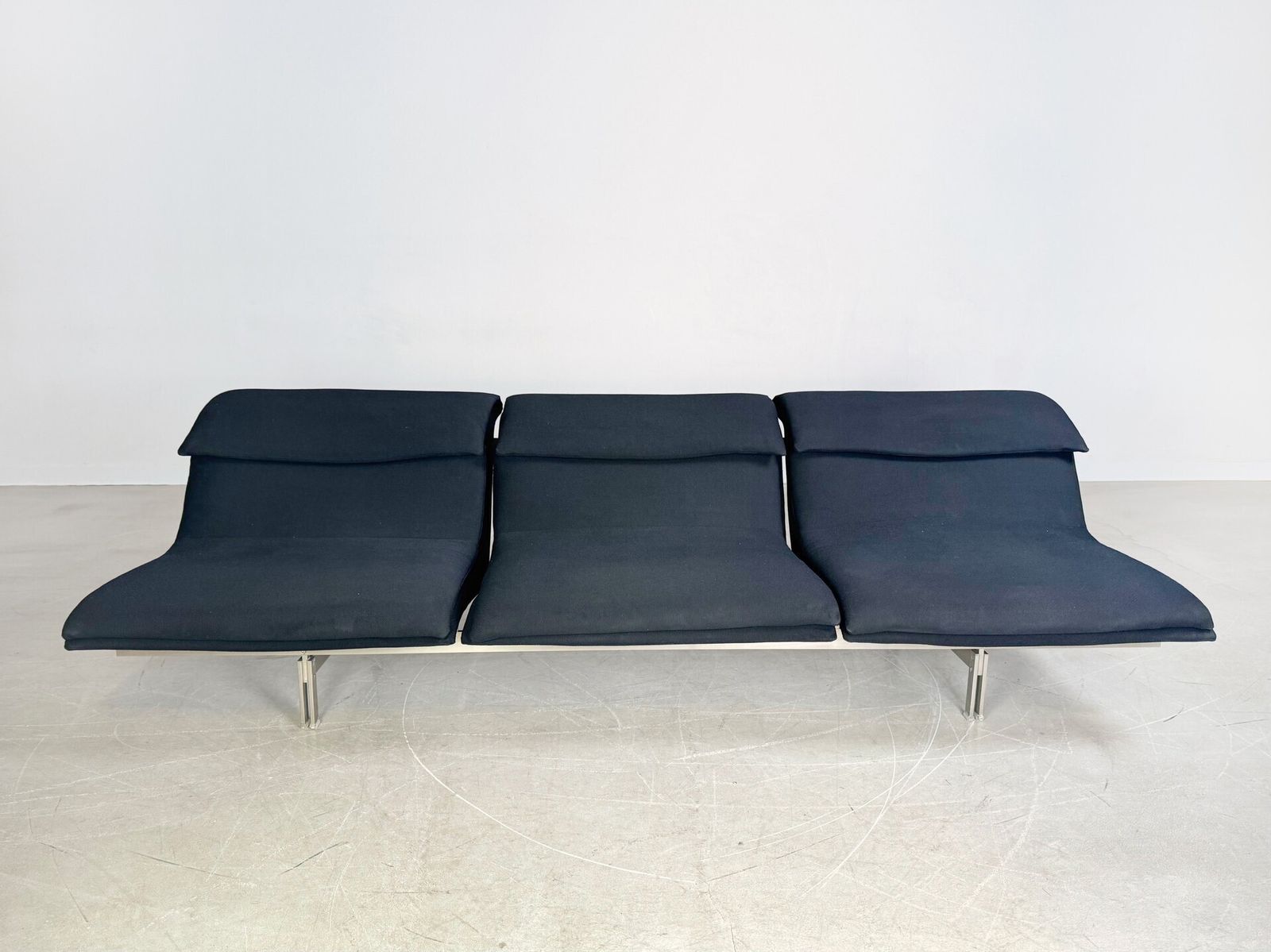 Saporiti Italia Wave Sofa Giovanni Offredi 1970 Three Seater Design photo furniture