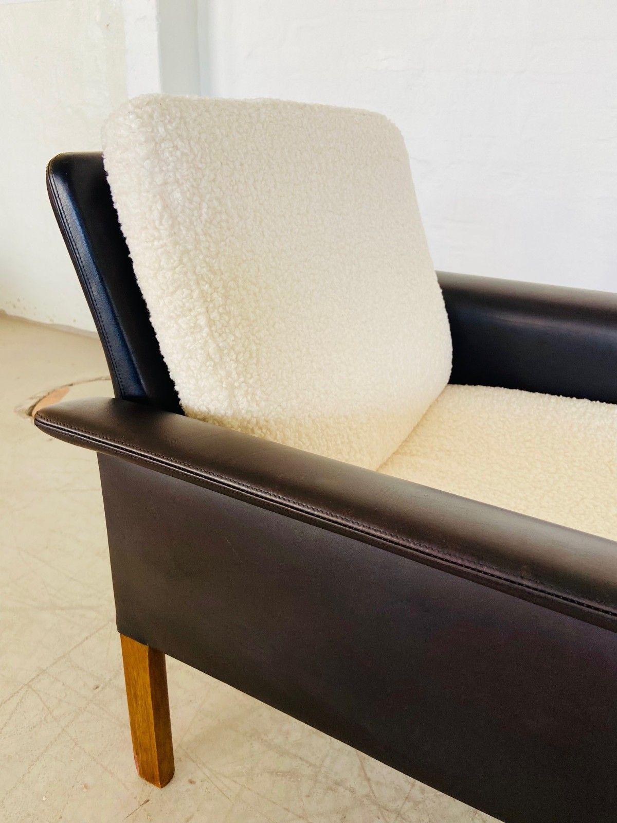 1960,S Retro Hans Olsen Rosewood And Leather Lounge Chair photo buy