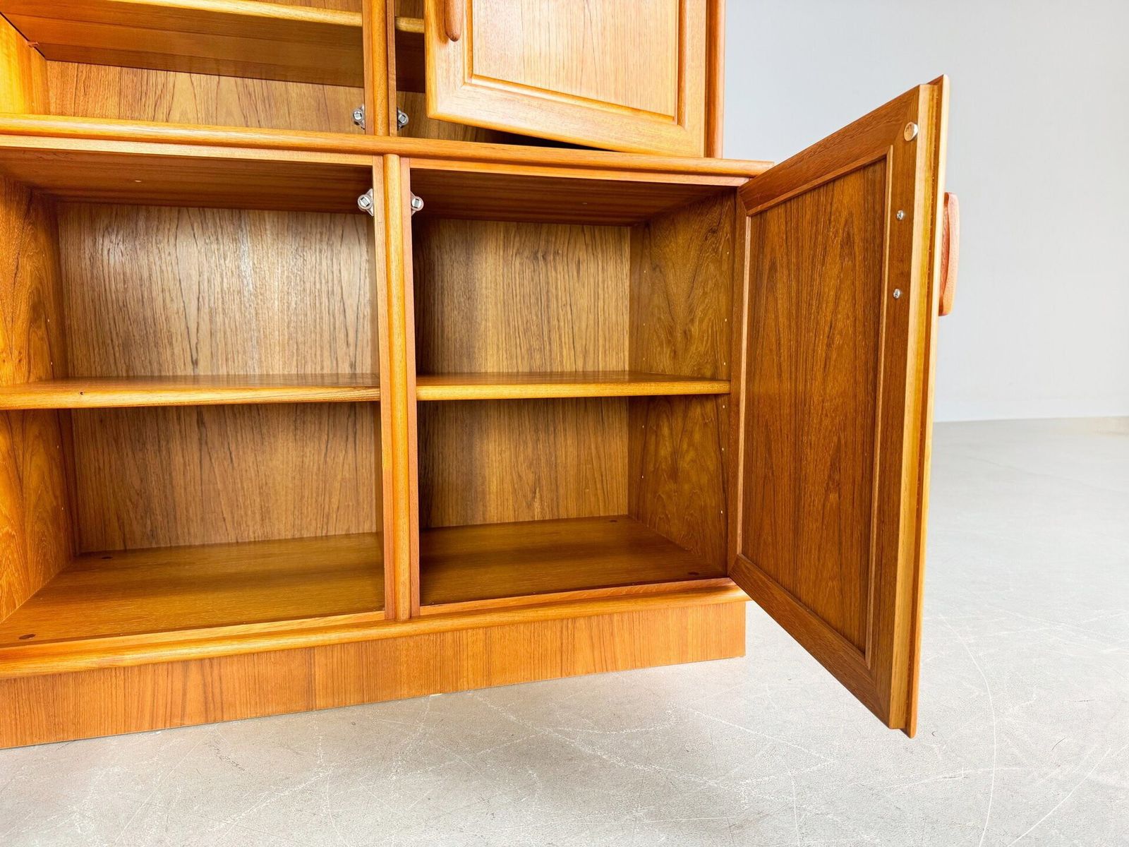photo furniture Vintage Cabinet Midcentury Heinrich Riestenpatt Rt Furniture Chest Of Drawers Teak