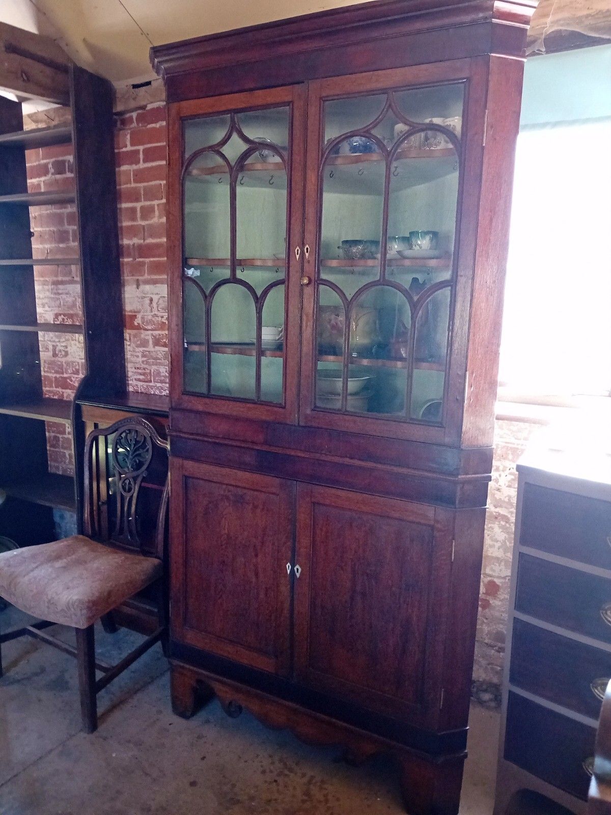 Fabulous Georgian Oak Country House Big Character Cupboard Cabinet Glazed Drinks photo buy