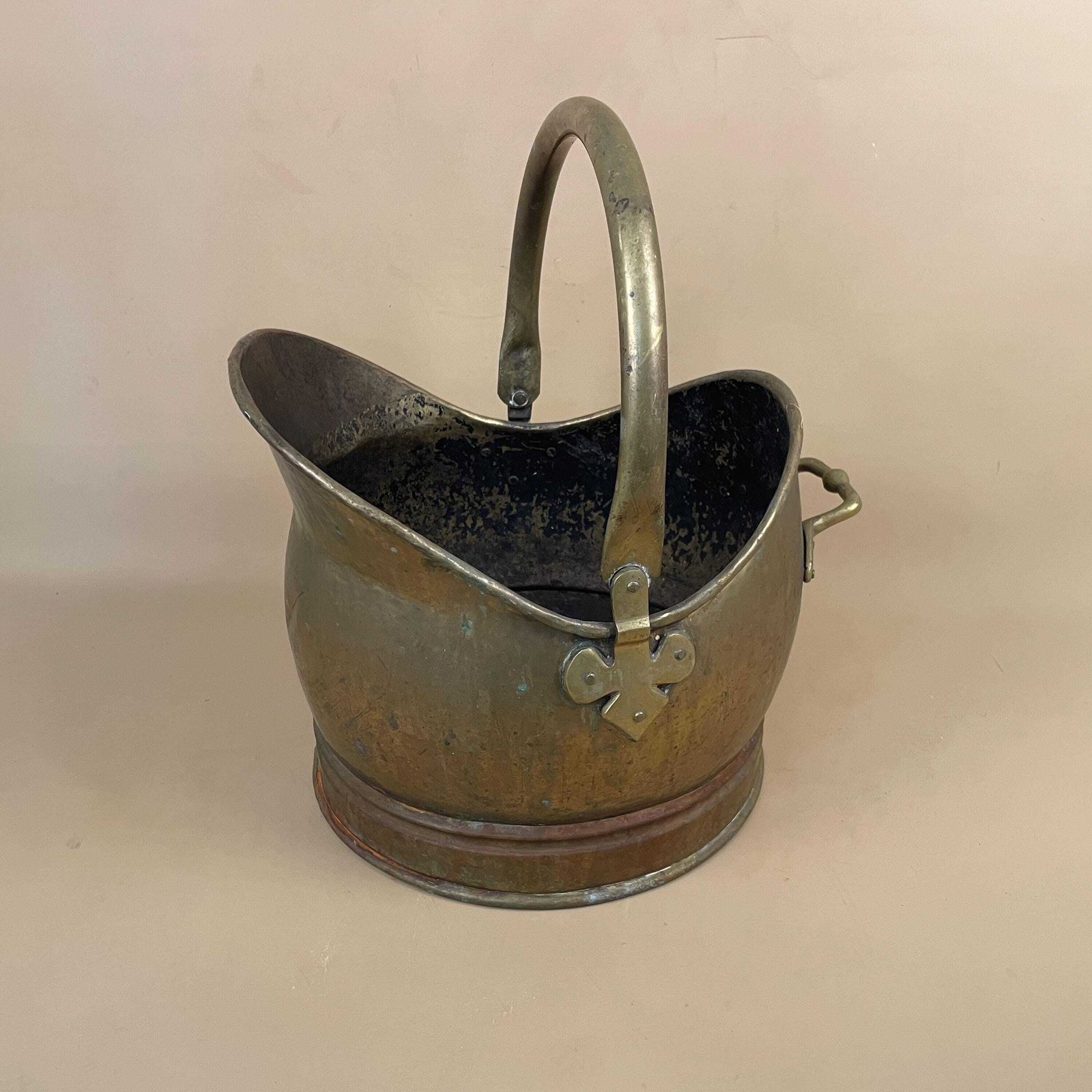 Antique Metal Gold Brass Coal Bucket Handle Fireside Fire Side Scuttle Log Helmet Farmhouse Cottage Aged Patina Vintage Fireplace Logs