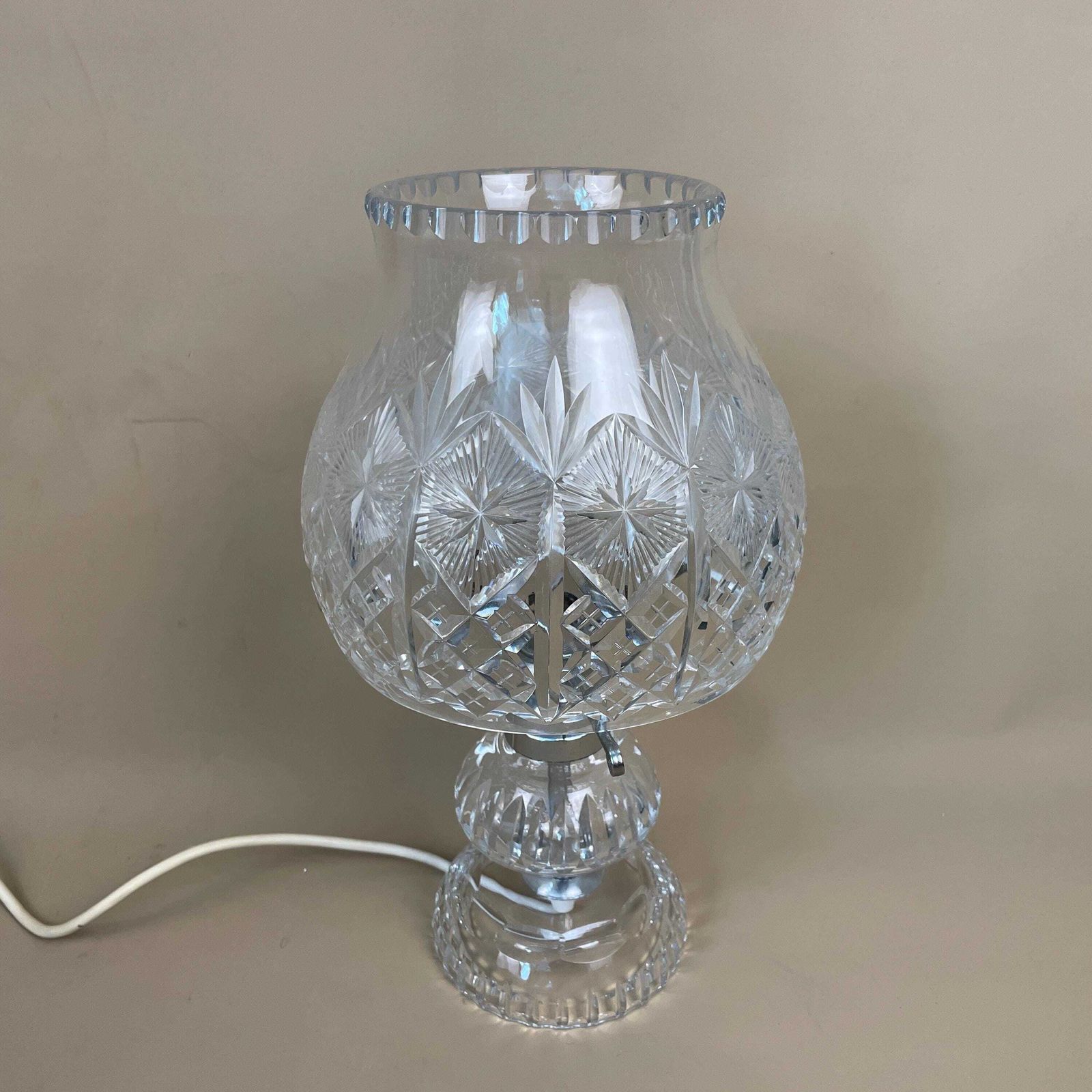 Antique Clear Cut Glass Lamp Light Bedside Table Silver Fitting Art Deco Scalloped Edge Vintage Dome Round Shade Patterned Pattern Oil photo Lighting