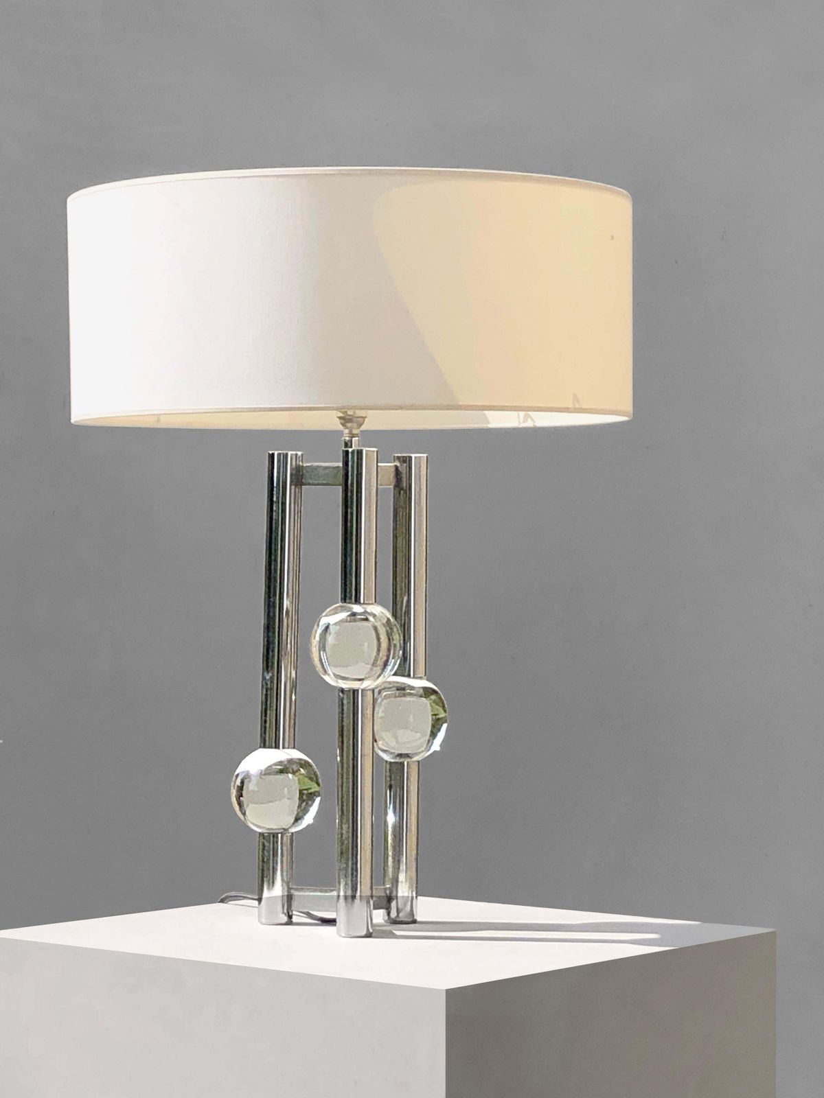 Luxurious Lamp Séventies Space Age Table, In The Maison Charles Style, France 1970 photo vinterior