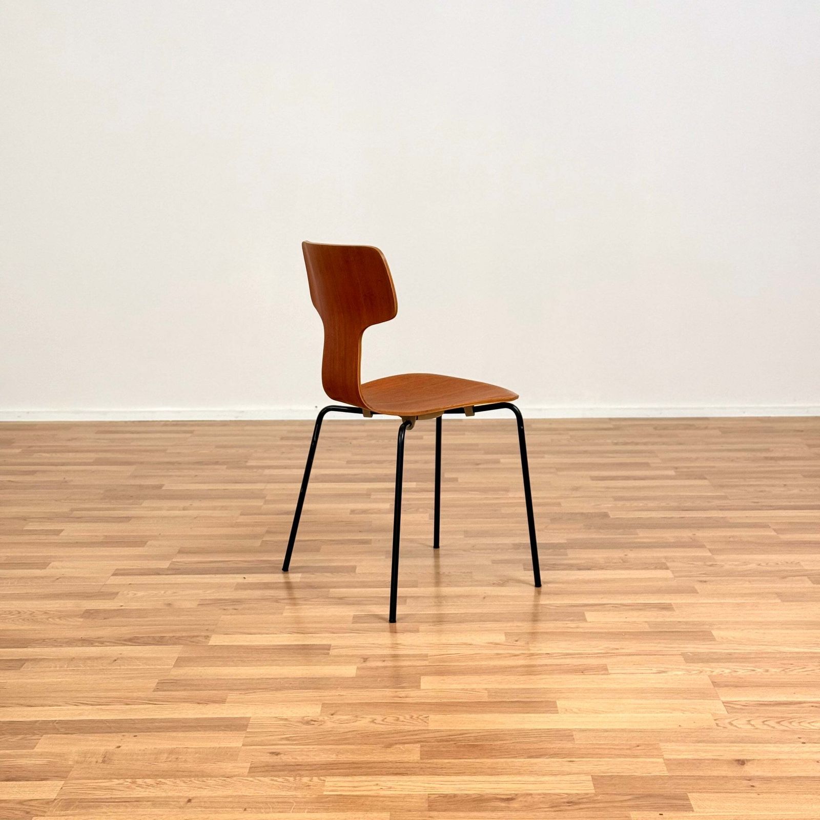 Single Dining Chair Made Of Teak By Fritz Hansen photo furniture