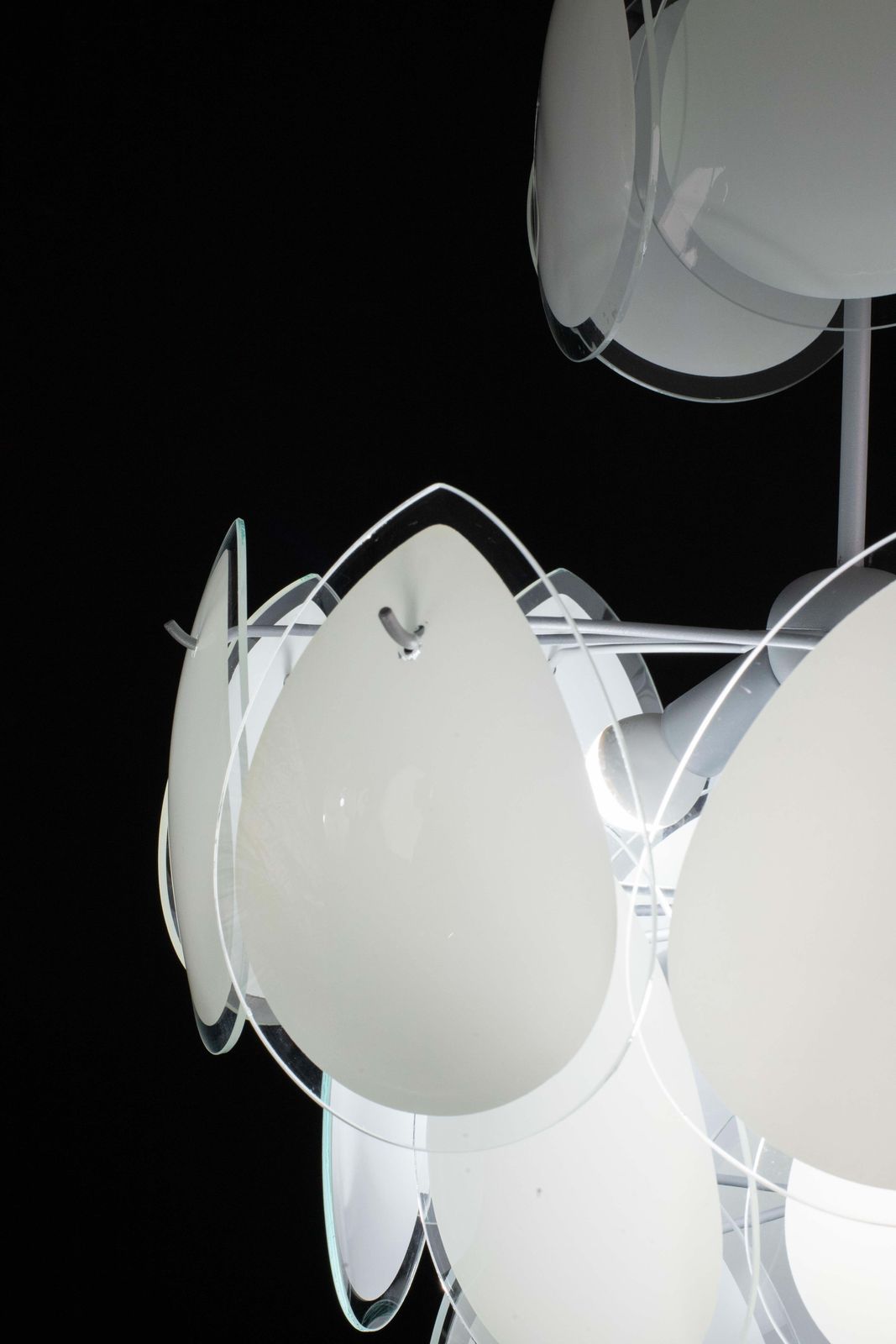 photo furniture Vistosi White Murano Glass Teardrop Shaped Discs Chandelier, Italy, 1970s