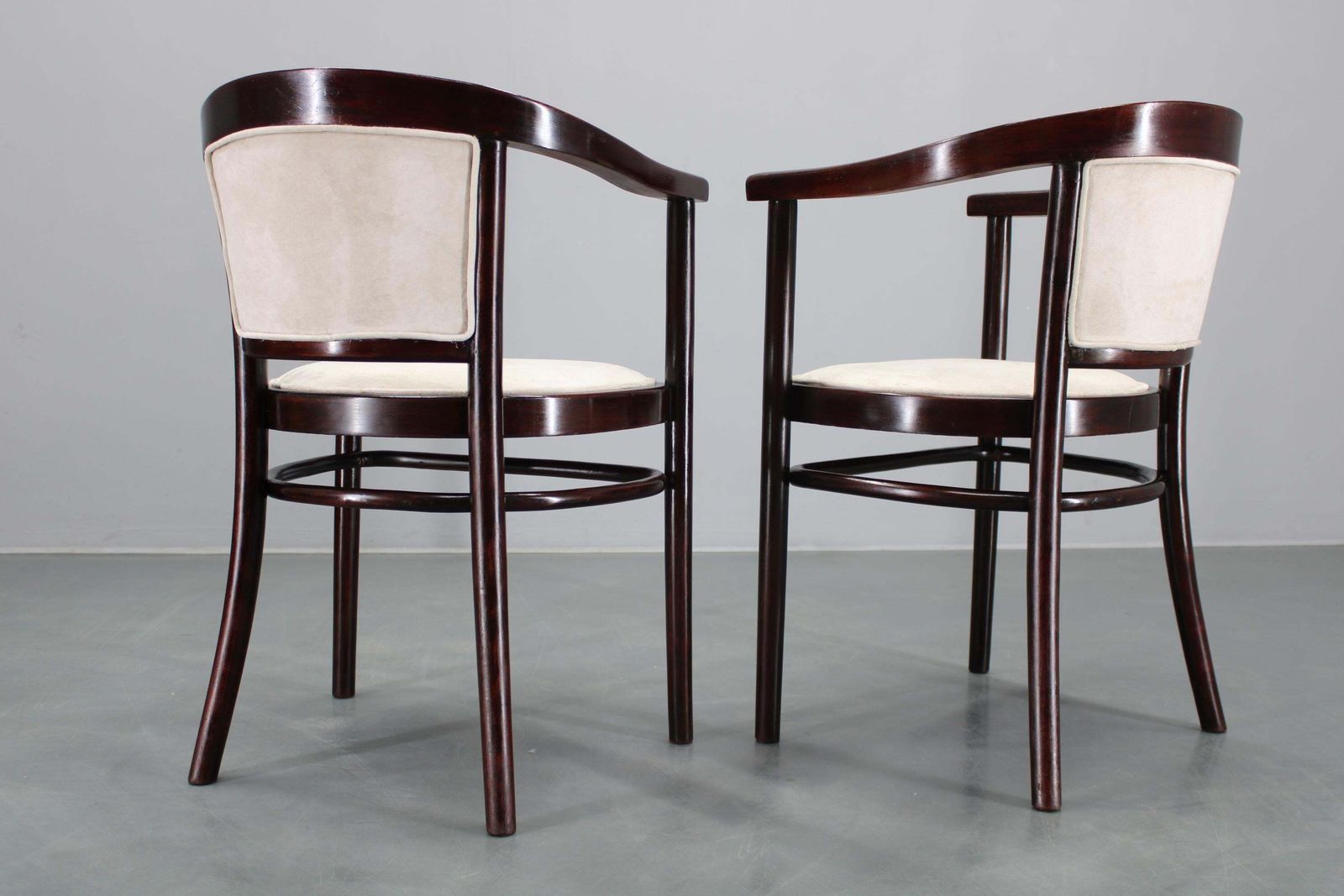 photo furniture 1930s Pair Of Restored Thonet Armchairs, Czechoslovakia
