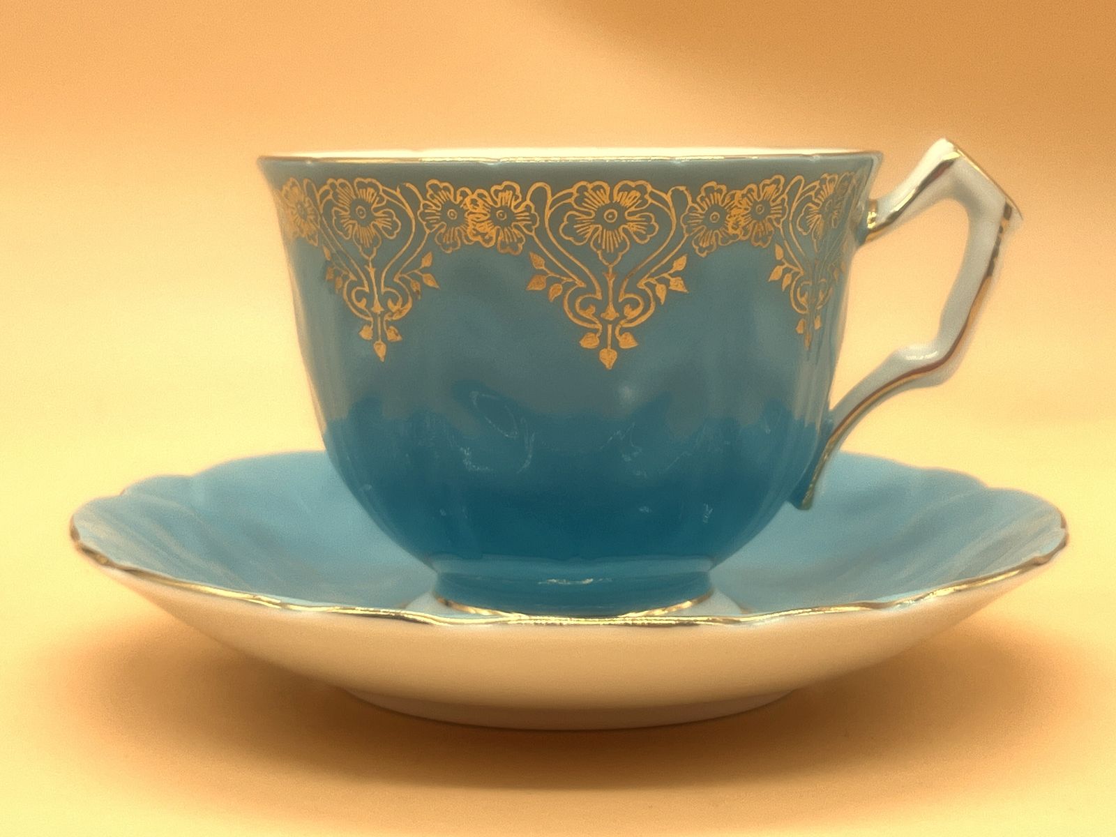 Aynsley China Crocus Shape Wild Tudor Turquoise Cabinet Tea Cup & Saucer Duo. photo 50.0