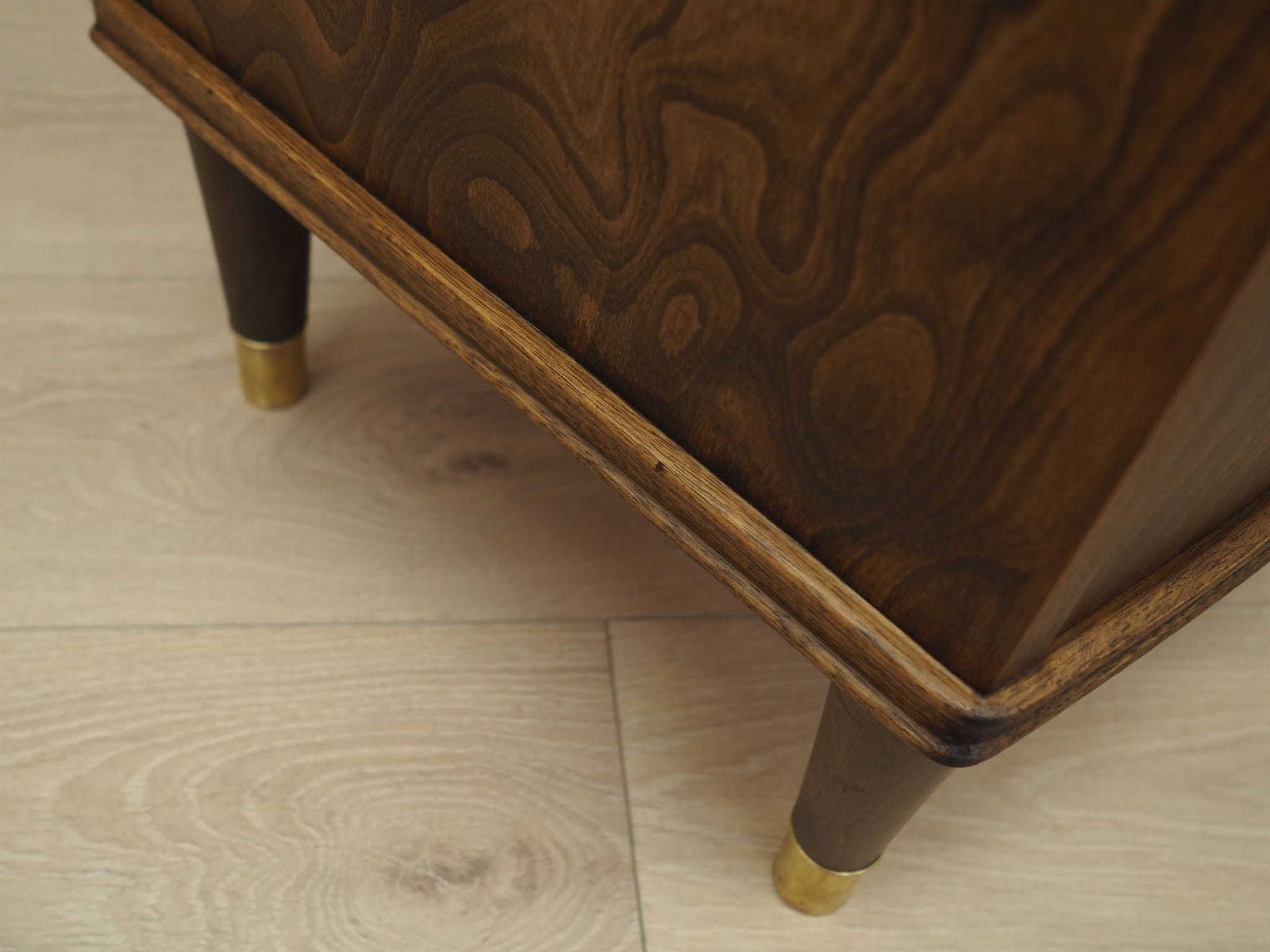 photo for sale Walnootfineer Ladekast, Deens Design, Ca. Jaren 1960, Productie: Denemarken