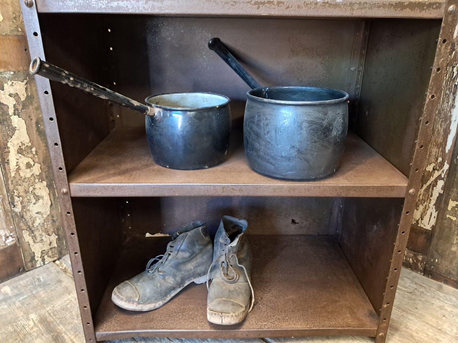 Industrial Metal Shelf Unit photo 385.0
