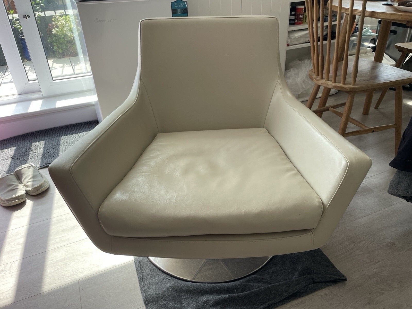 Bpa International Jill Leather Swivel Chair photo for sale