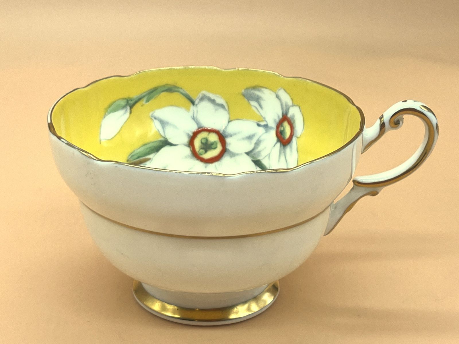 Art Deco Paragon China Double Warrant Narcissus (Daffodil) Tea Cup & Saucer Duo. No A539. C1939   49. photo for sale