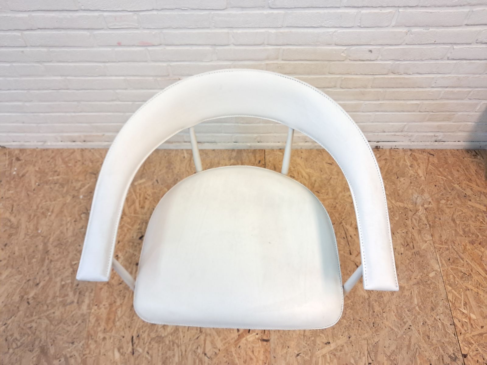 Fasem P40 Chair Leather, By Giancarlo Vegni photo 134.0
