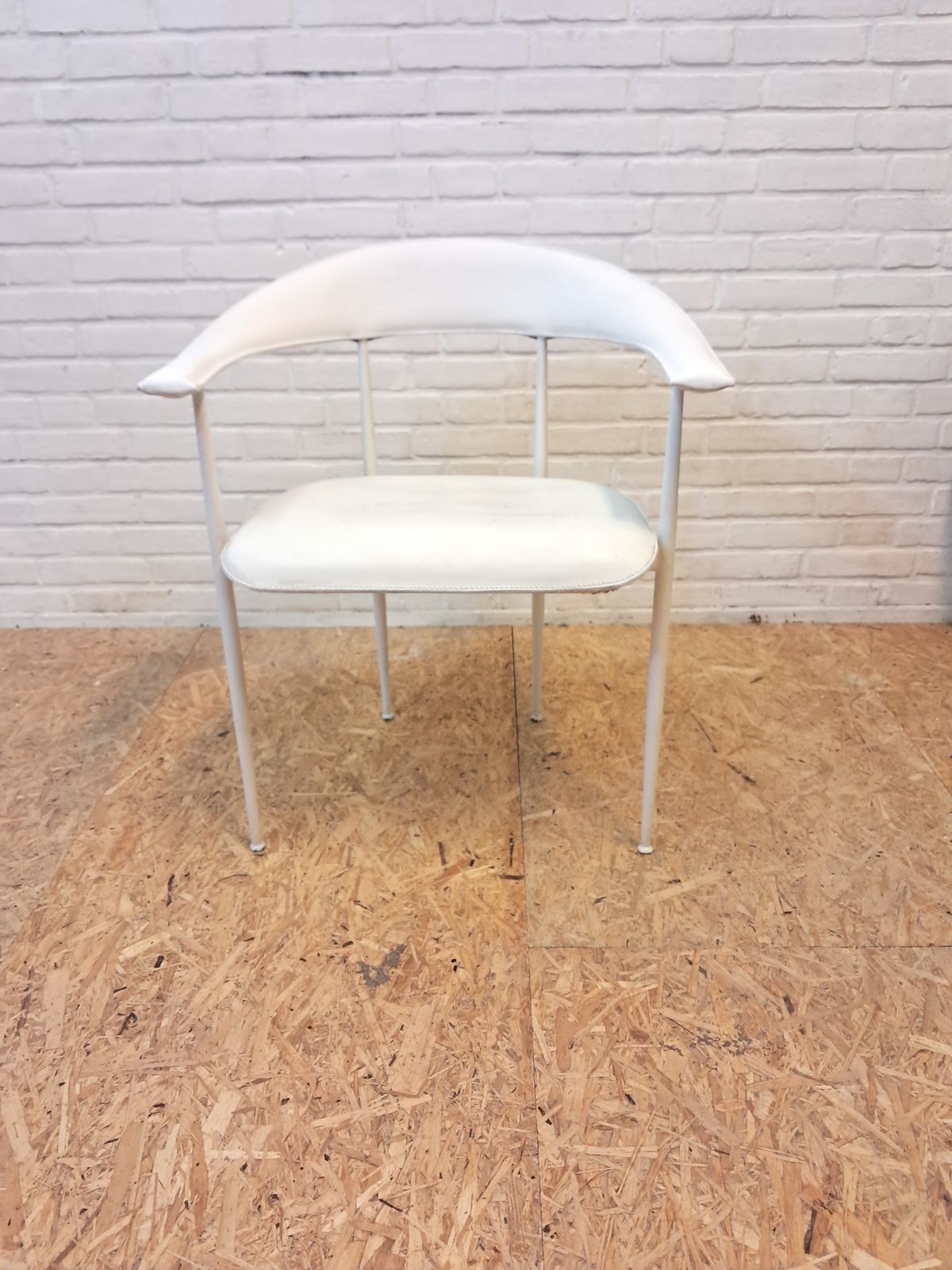 Fasem P40 Chair Leather, By Giancarlo Vegni photo buy