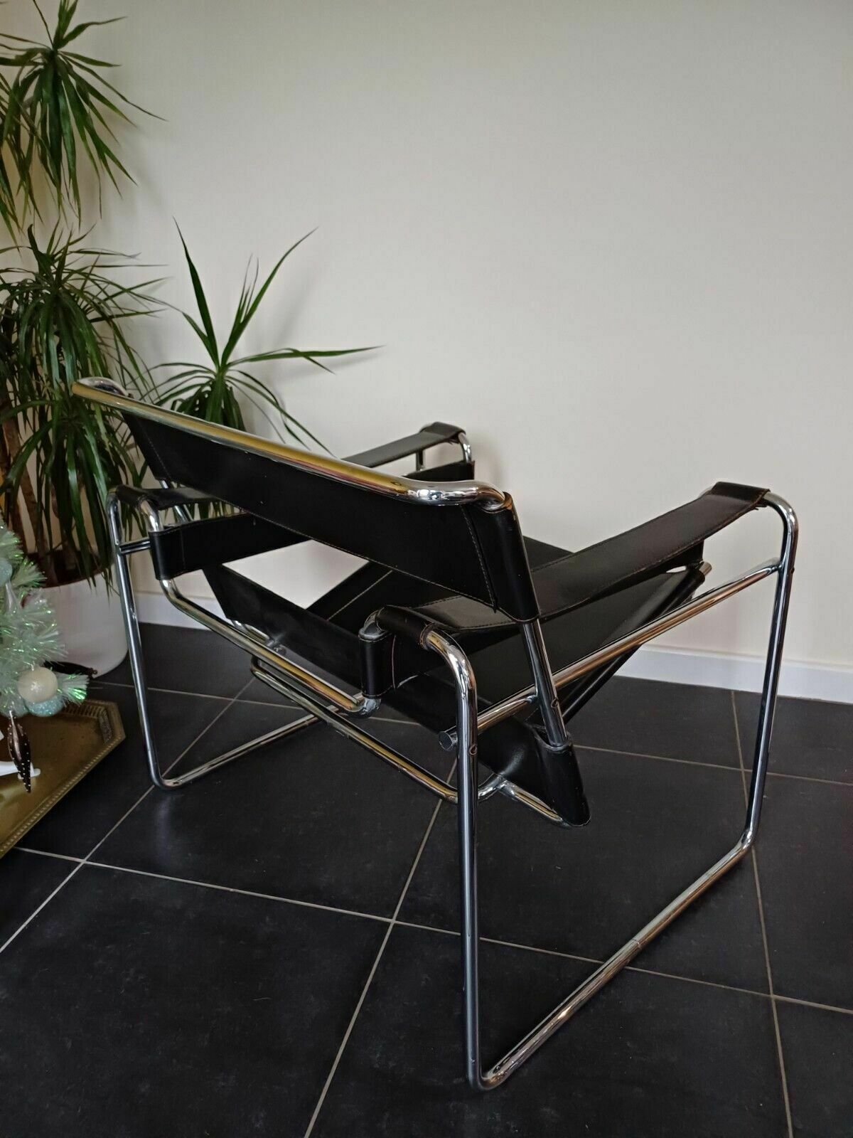 photo furniture Original Wassily Chair Model B3 By Marcel Breuer, Manufactured By Gavina 1960s