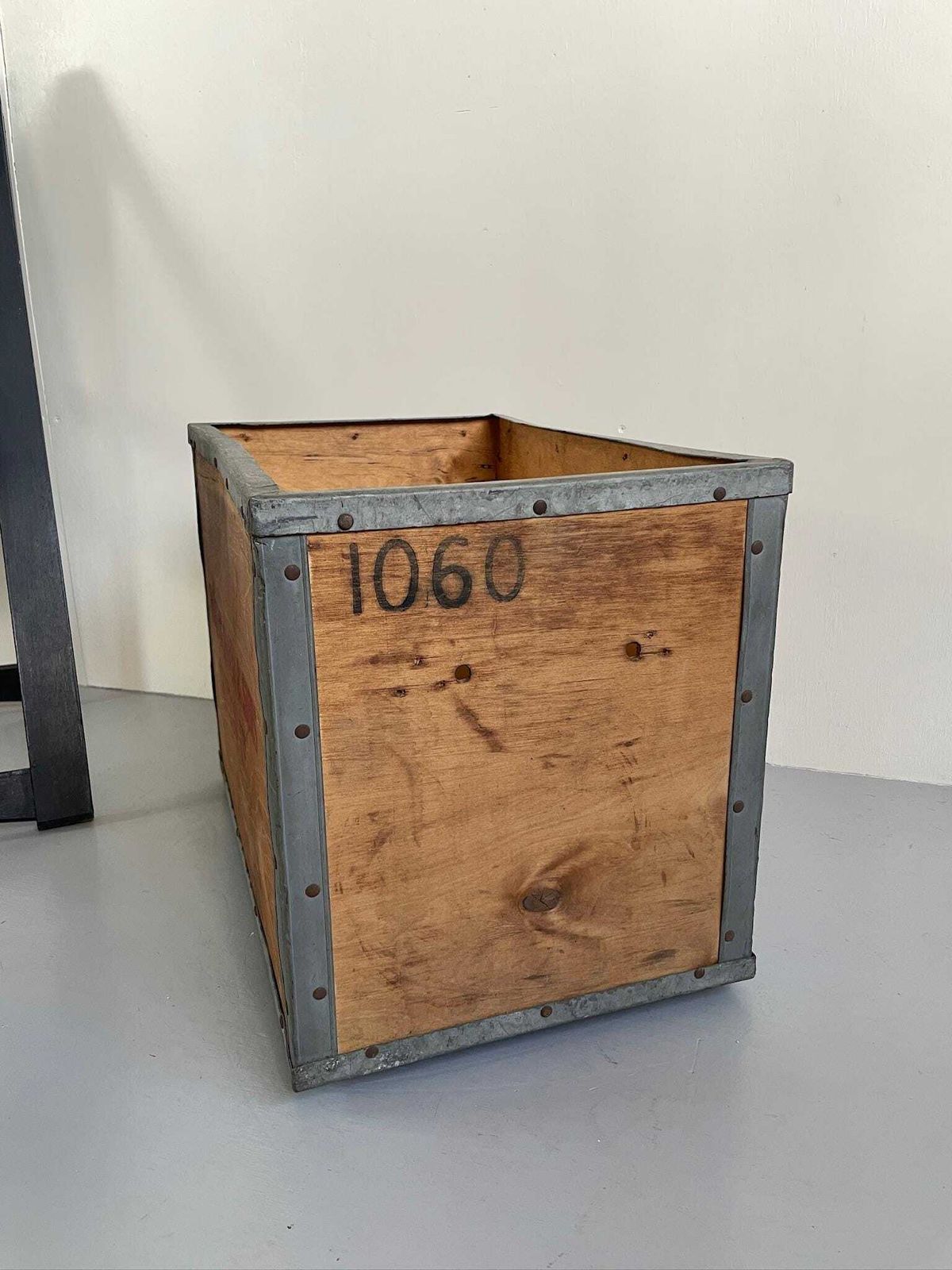 Vintage No Nail Boxes Industrial Packing Storage Crate Case Thomas Smith & Sons Croydon Stamp photo 70.0
