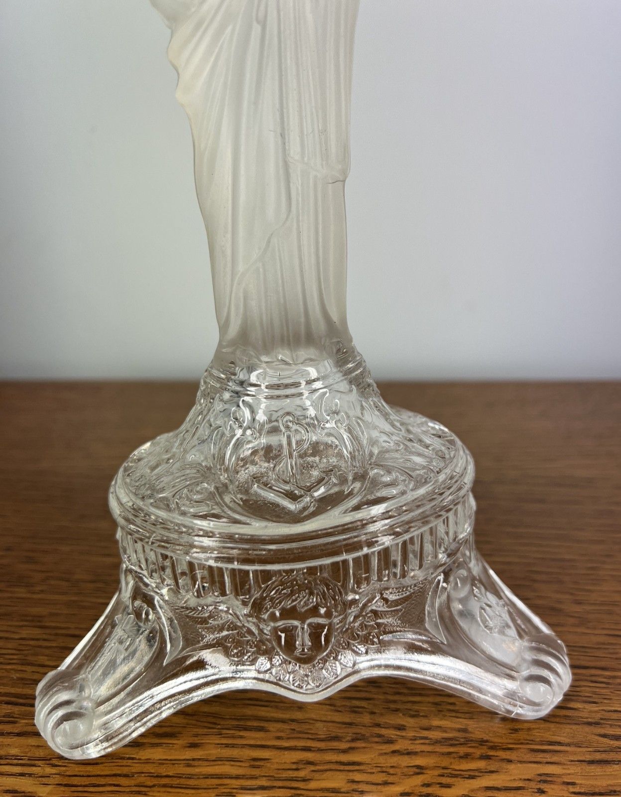 photo vinterior Candlesticks Pair Vintage Glass Religious Jesus & Mary Holders Lot 4021