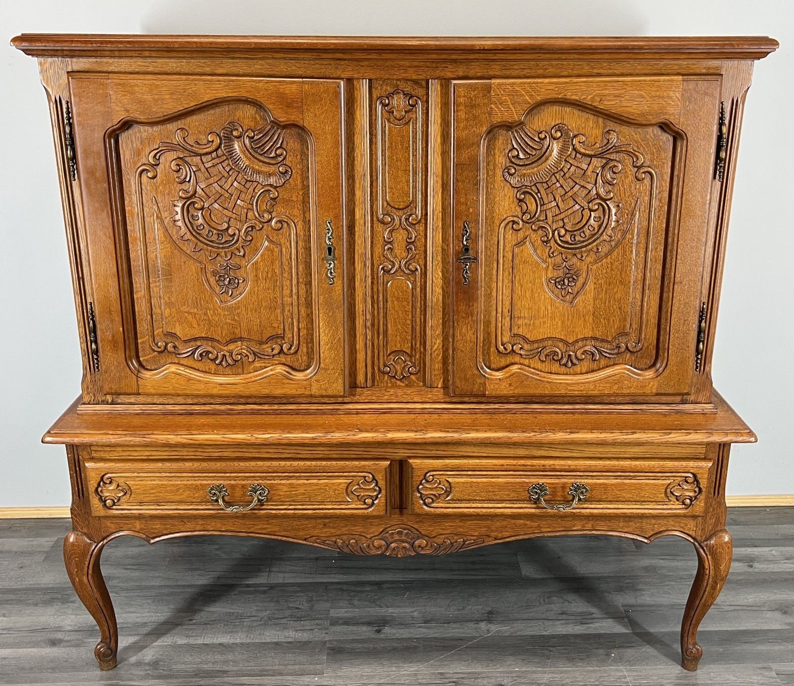 Cabinet Vintage French Louis Style Oak Carved Sideboard With Drawers Lot 4015