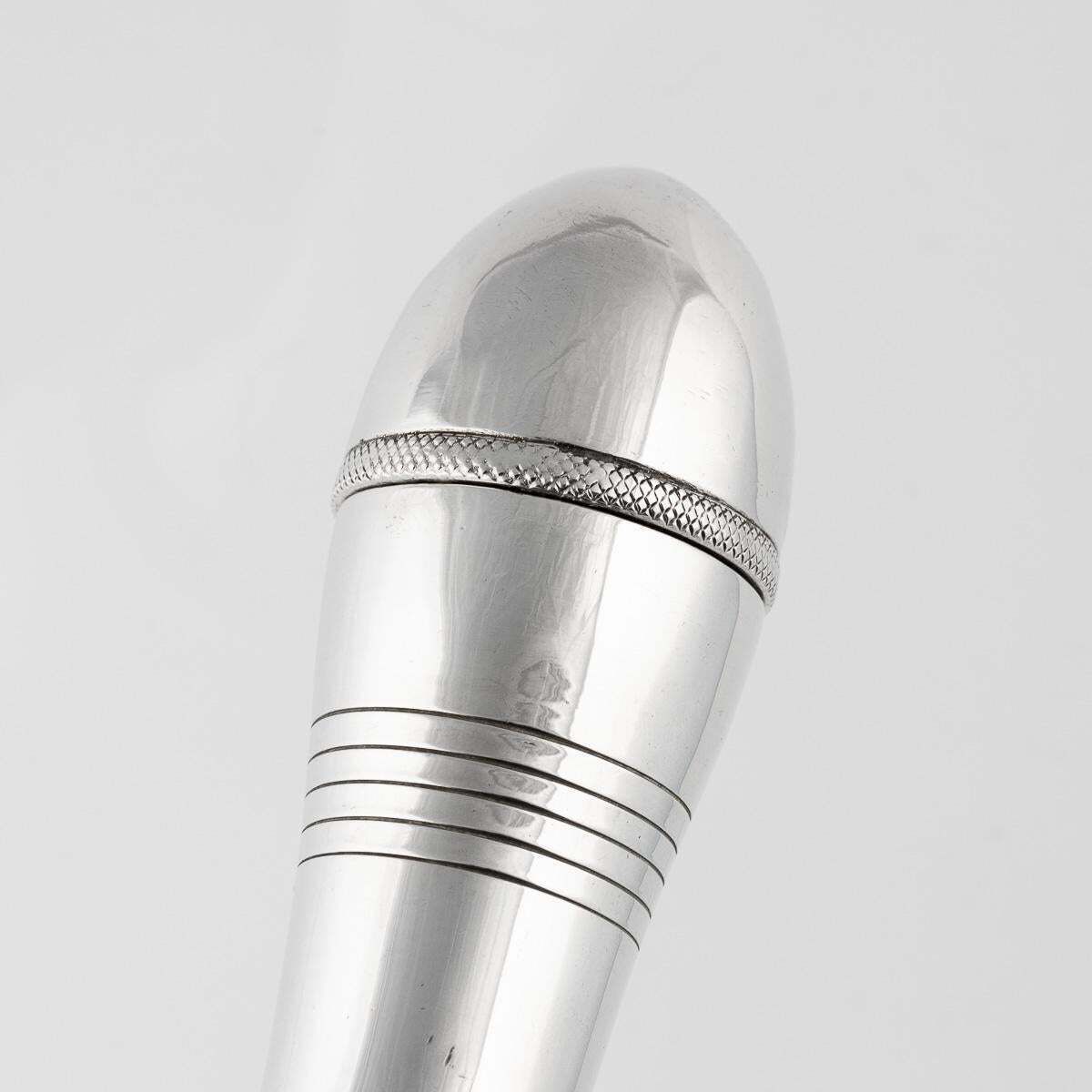 Novelty 20thc Silver Plated "Bell Form" Cocktail Shaker, Hukin & Heath C.1930 photo vinterior