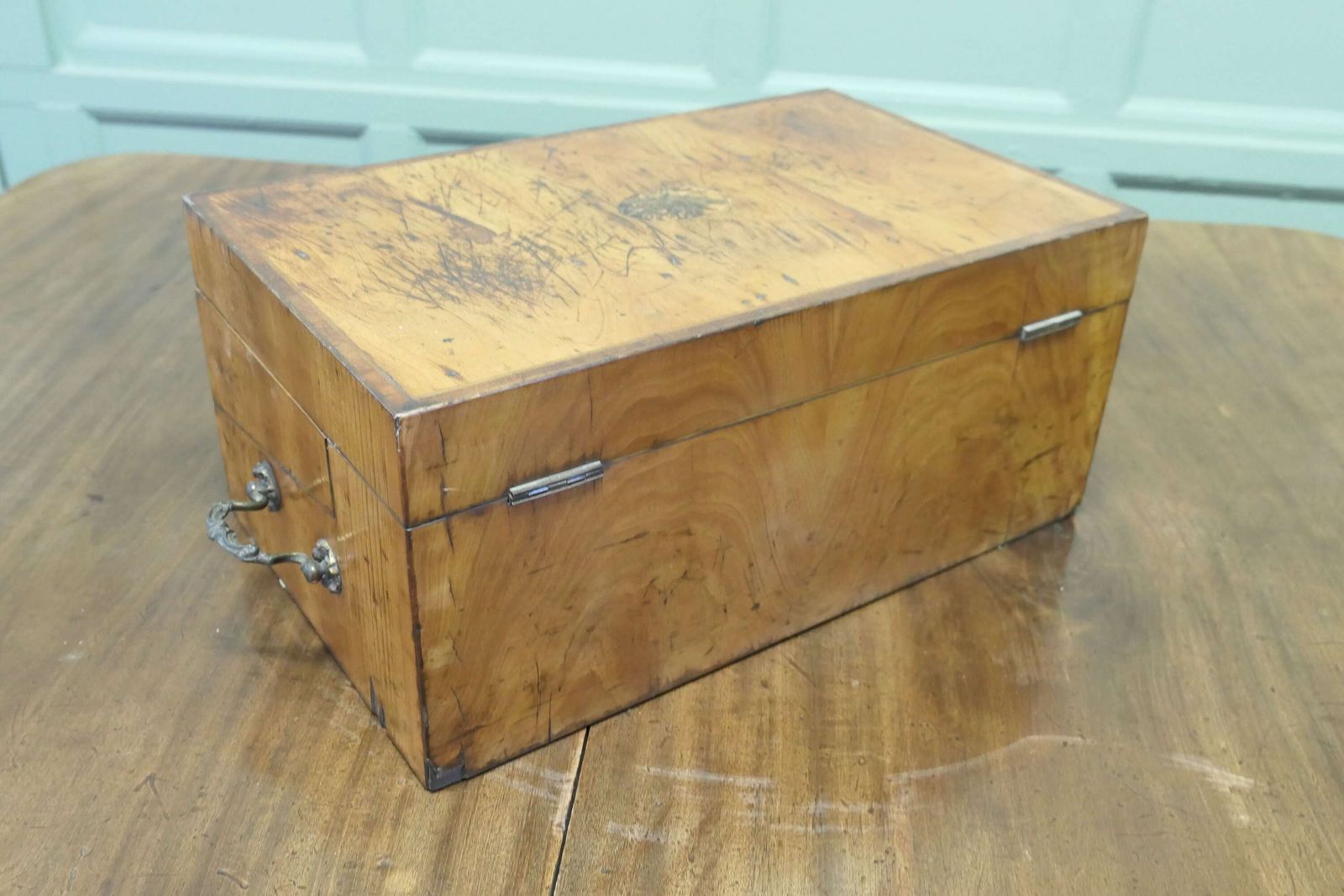 photo furniture 18th Century Satinwood Traveling Writing Slope Or Lap Desk