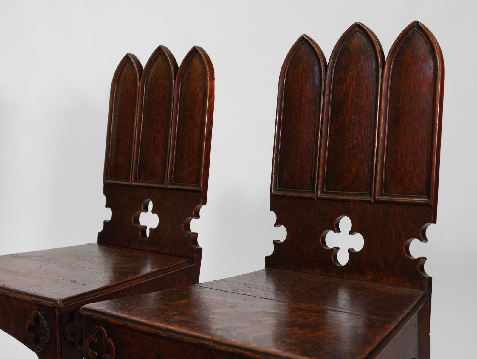 photo vinterior Pair Of Regency Gothic Revival English Oak Hall Chairs Circa 1825