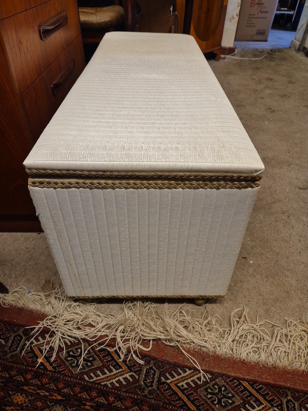 Mid Century, 1970's White Vinyl /Gold Accents Ottoman, Storage Chest, On Castors photo 65.0
