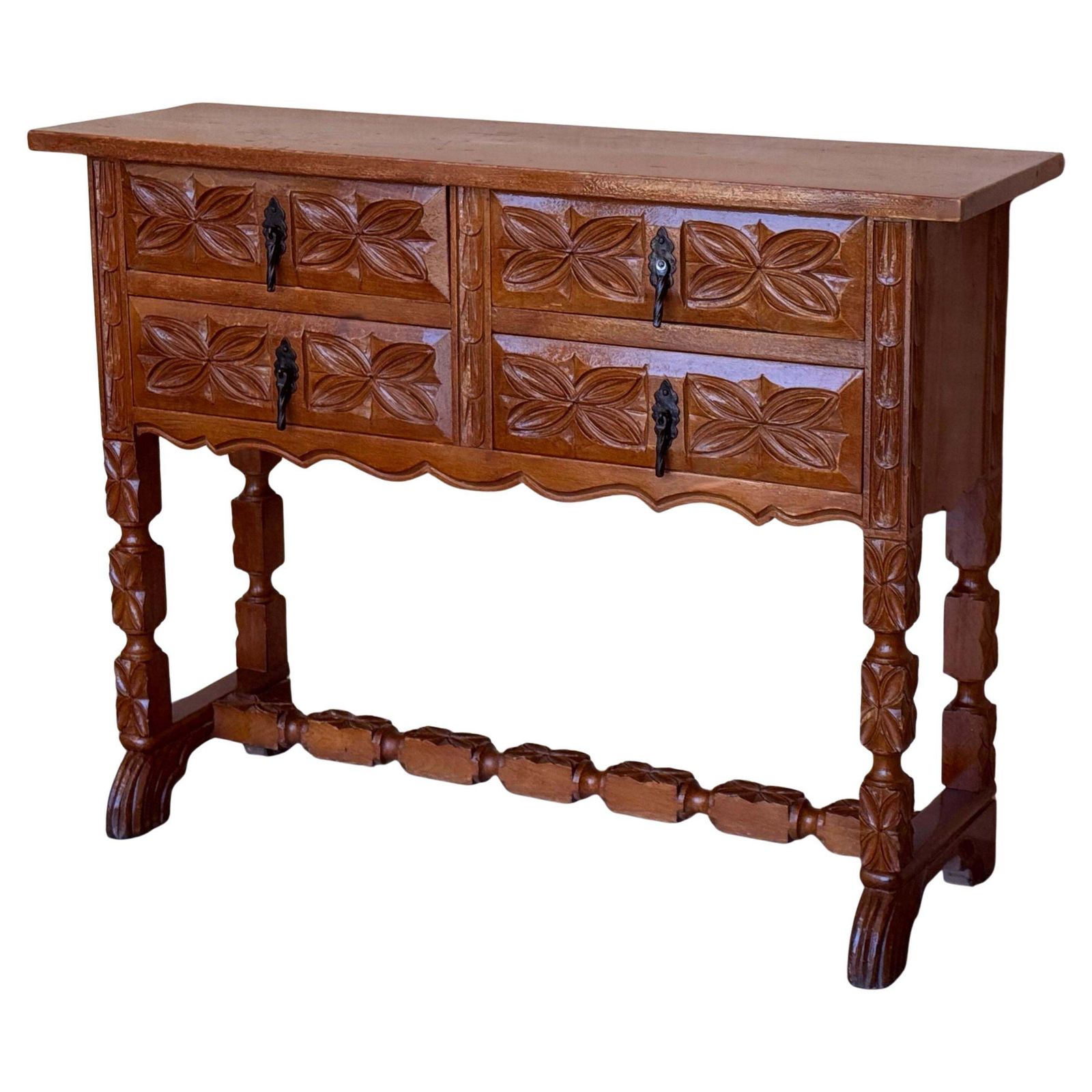 Console catalane espagnole en noyer sculpté, quatre tiroirs, XIXe siècle