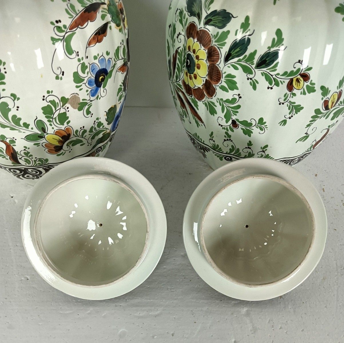 Couple Of Vases Urns Hand Painted Lidded Polychrome Delft Birds Marked photo for sale