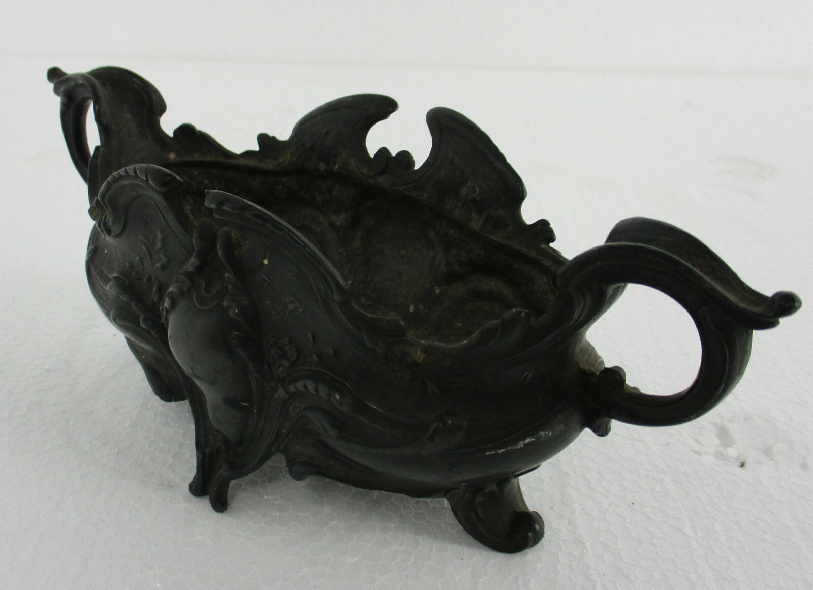 Faux Brass Spelter Planter Jardinière Ornate Embossed Centerpiece Legged photo Home Decor
