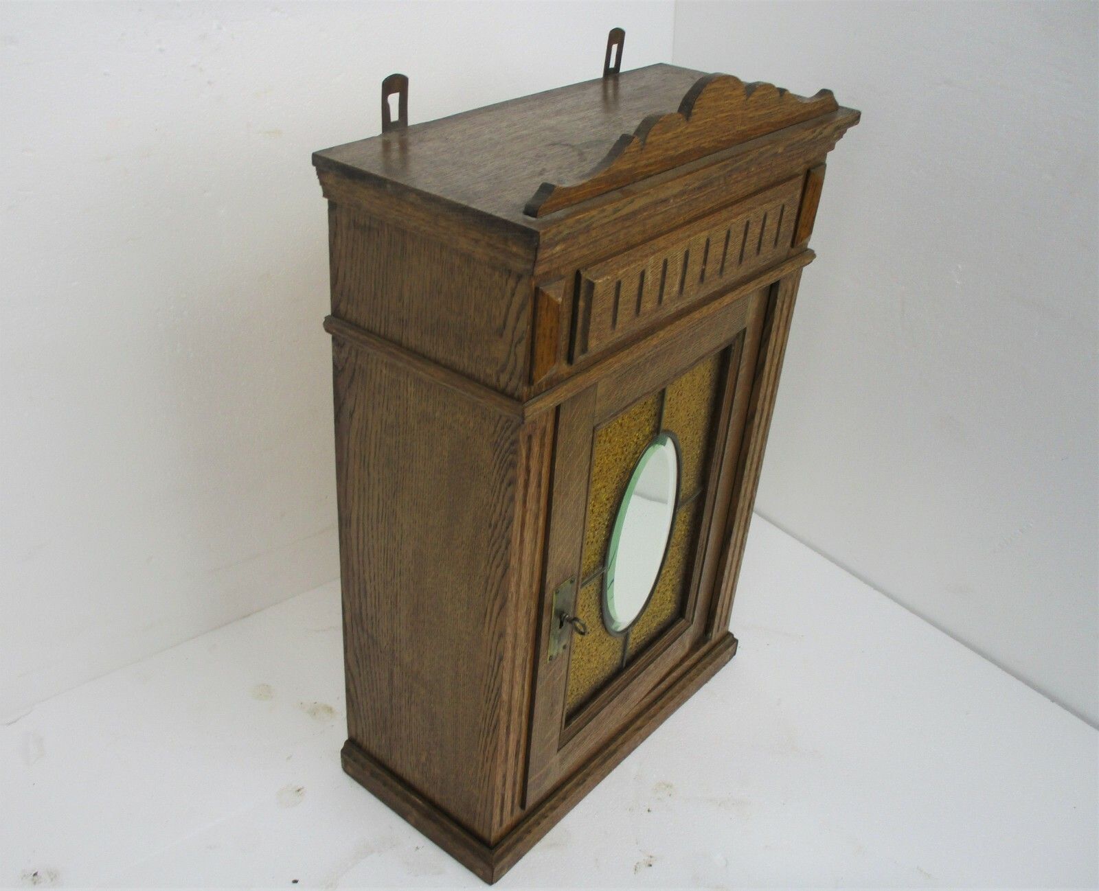 Kitchen Apothecary Bathroom Pharmacy Cabinet Amber Bubbled And Leaded Glass photo 353.0