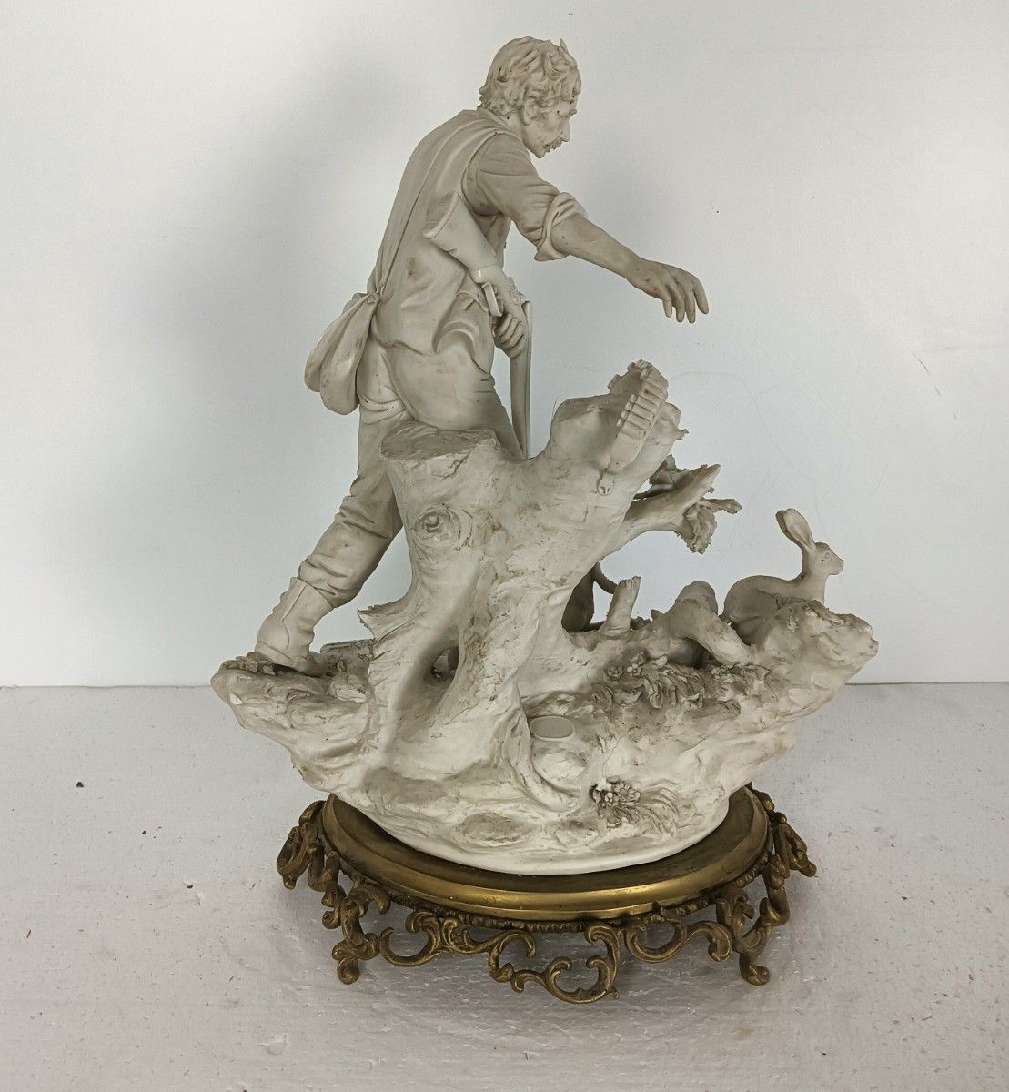 photo furniture Large Group Figurine Porcelain White Hunt Italy Capodimonte Sandro Maggioni Vint