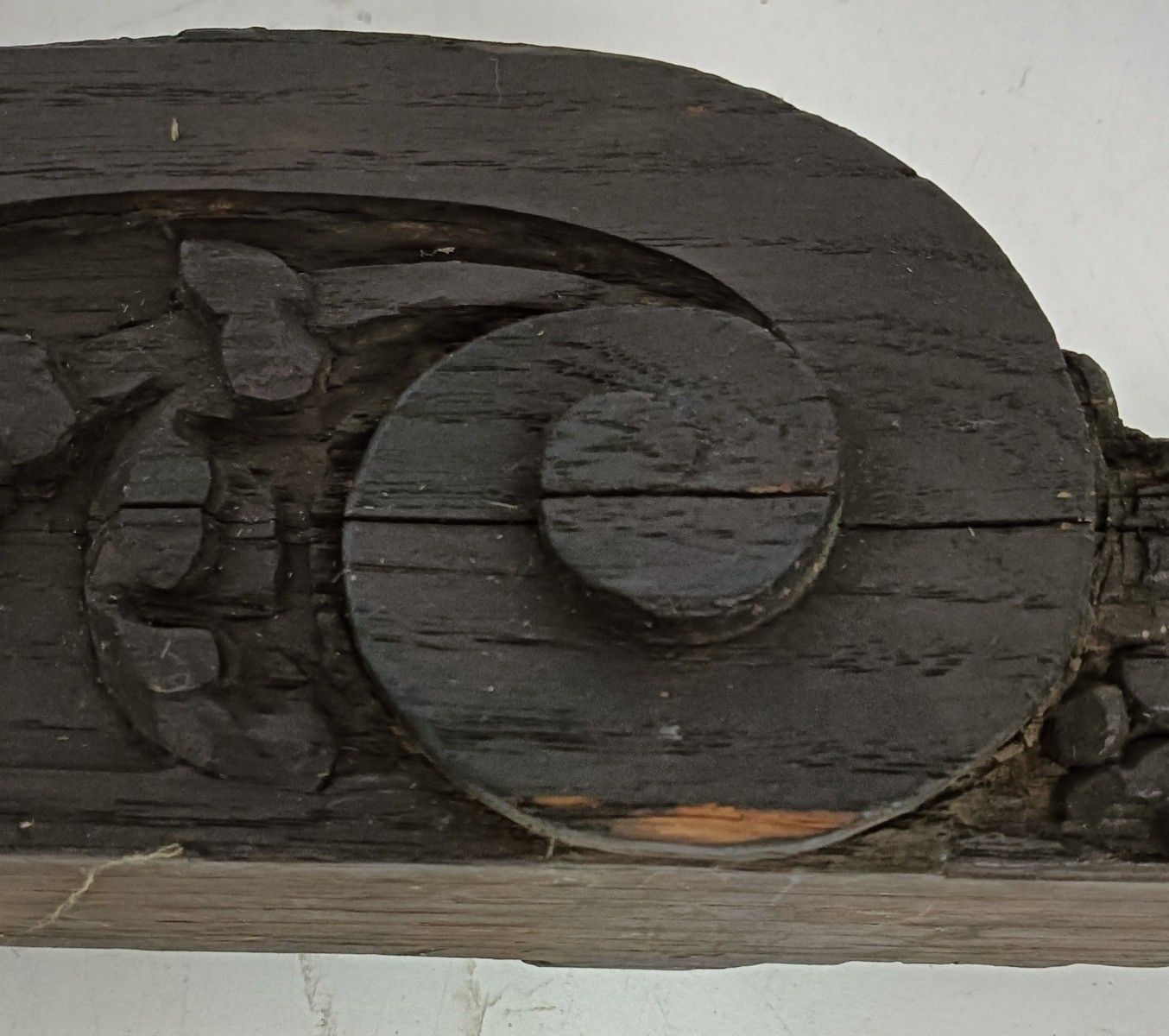 Home Fixtures Exceptional  Antique 19thc Ornate Pediment Over Door Reclaimed Carved Wood Archi photo