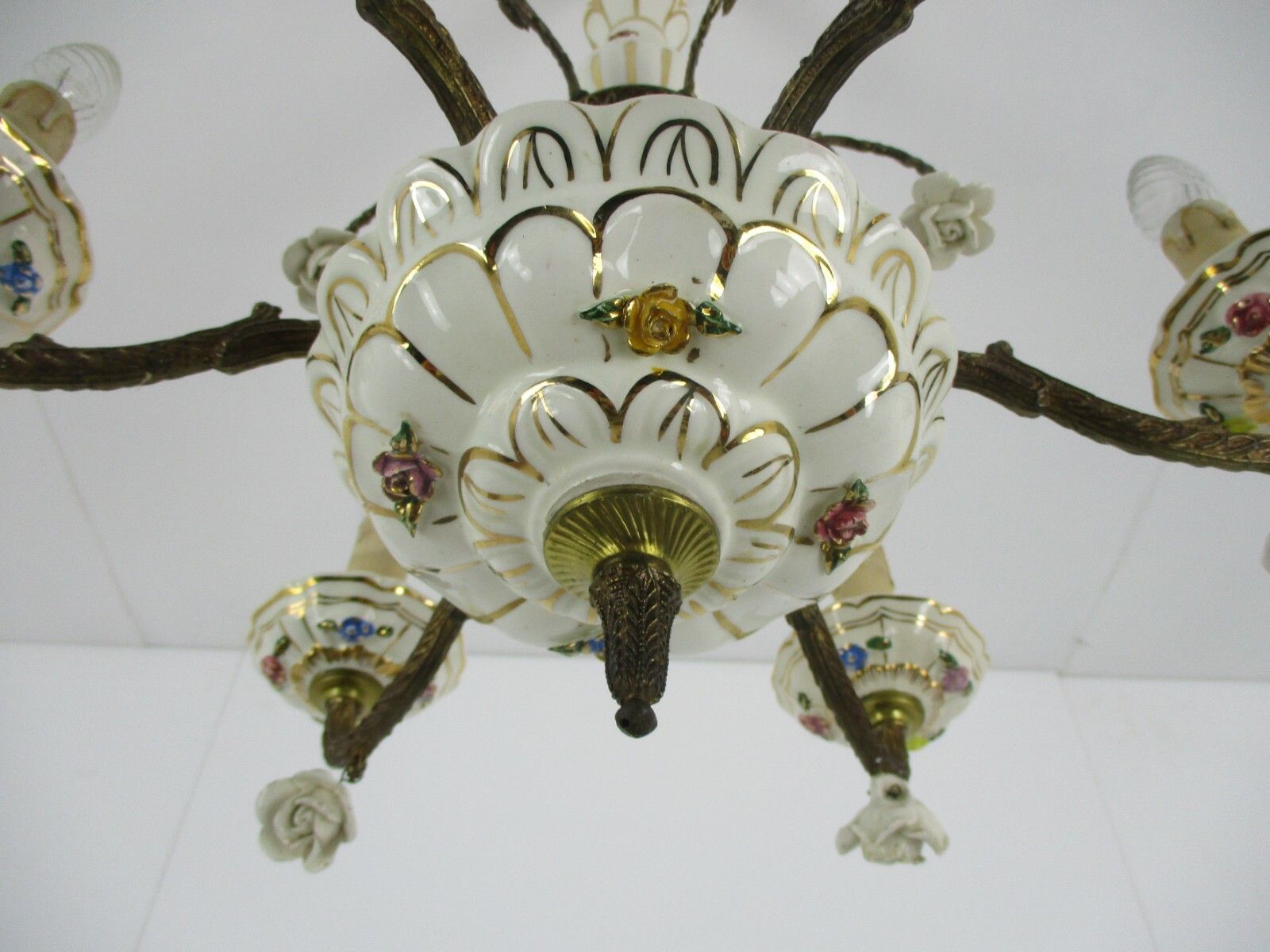 Capodimonte Style Chandelier 6 Arm Italian Porcelain Gorgeous Porcelain Flowers photo Lighting