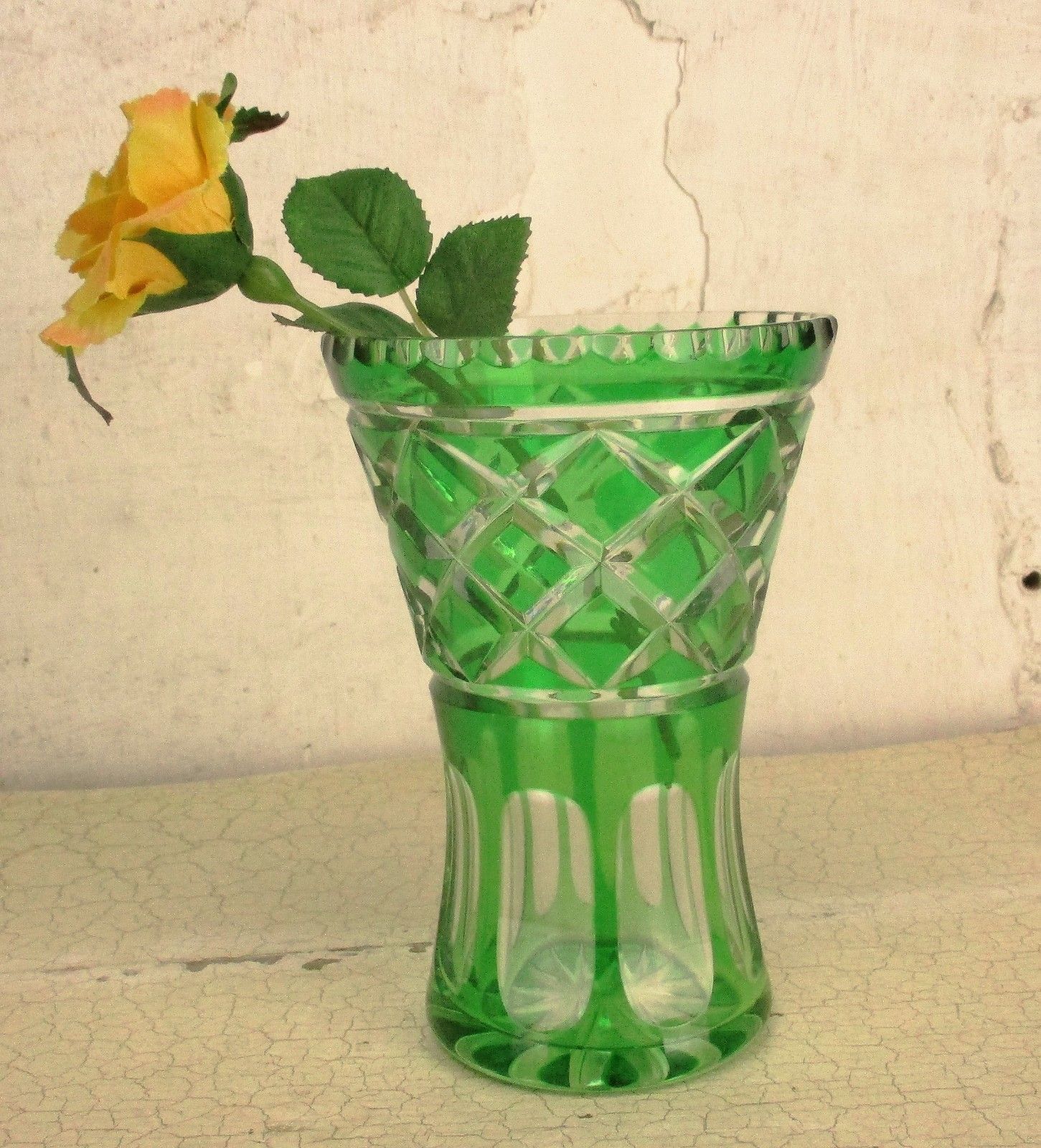 Cut To Clear Crystal Vase Emerald Green Beautiful Stylish 6.10" photo for sale