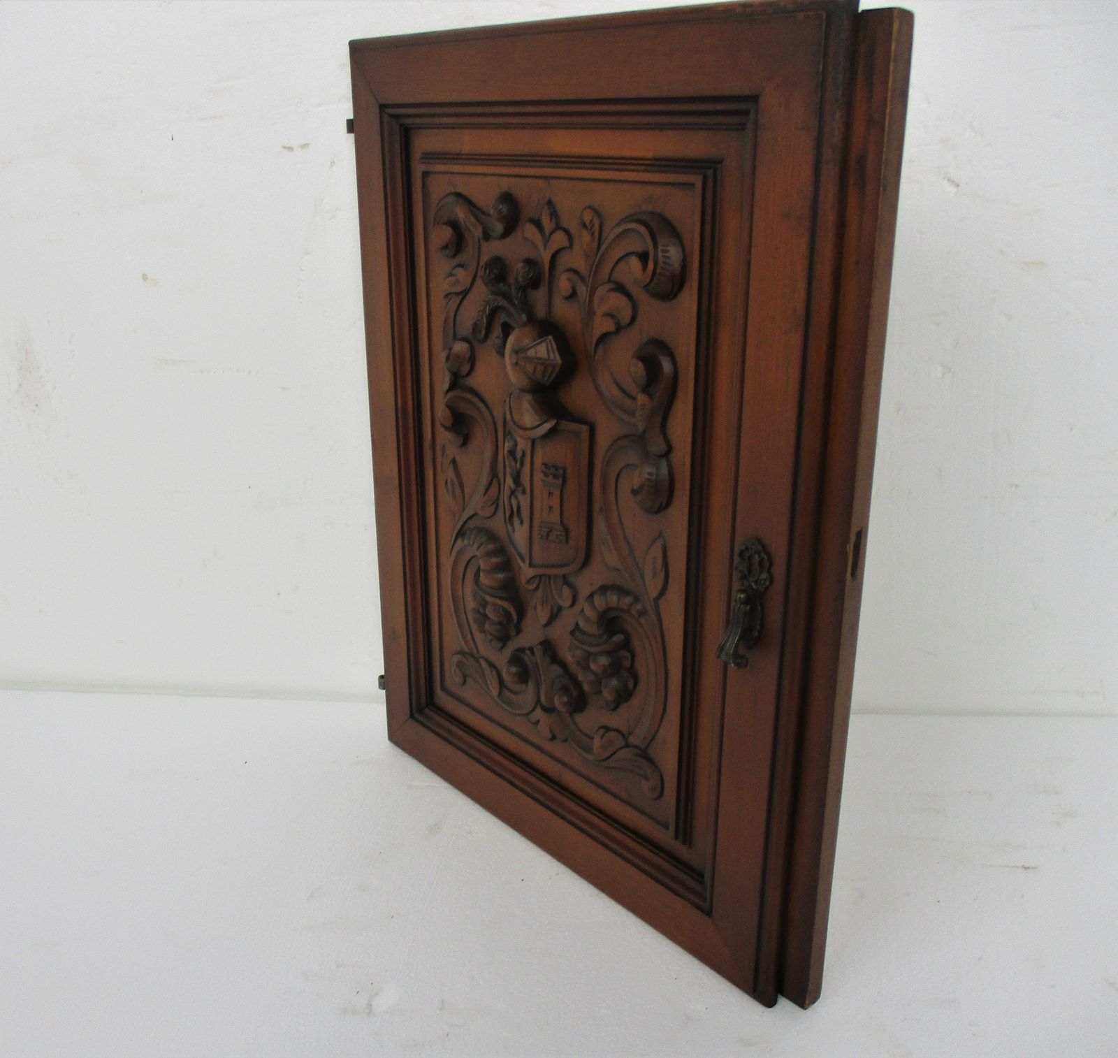 Antique Hand Carved Wood Door Panel Reclaimed Architectural Middle Ages Scene Sh photo Home Fixtures