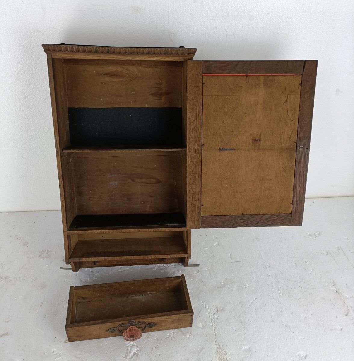 Art Deco Hanging Medicine Apothecary Cabinet Kitchen Bathroom Carved Wood Bevele photo vintage