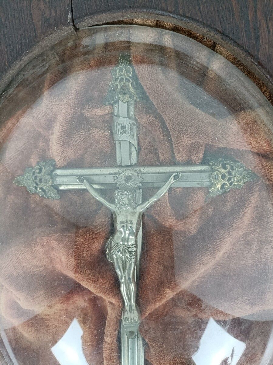 Antique  Wooden Frame Convex Glass Dome Crucifix Cross Square photo Art