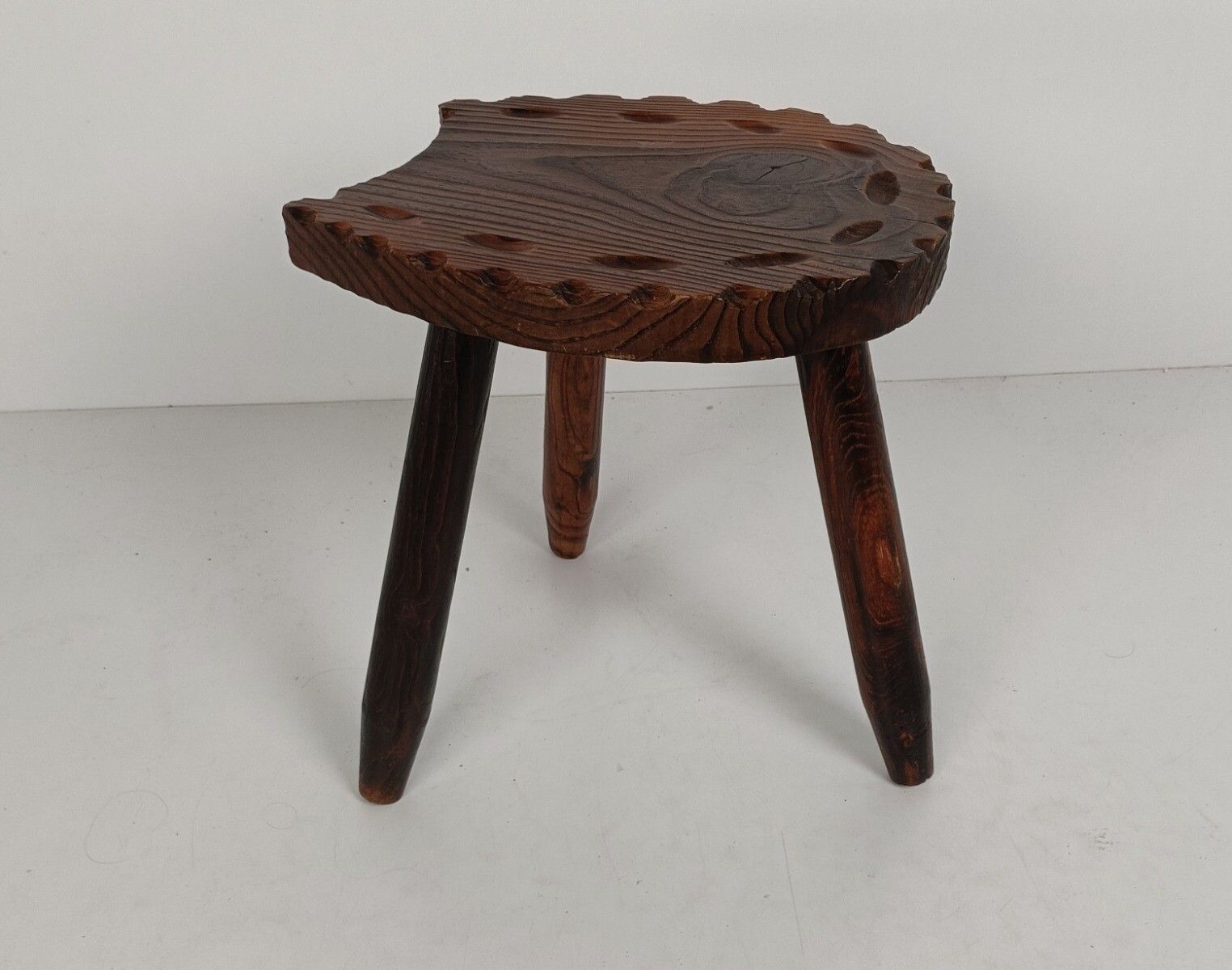 Spanish Milking Stool Table Pedestal Plant Bonsai Stand Carved Wood Horseshoe Fo photo furniture