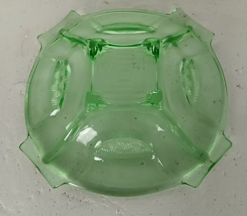 Gorgeous Art Deco Antique Art Depression Glass Green Serving Dish Bowl Centerpie photo vinterior